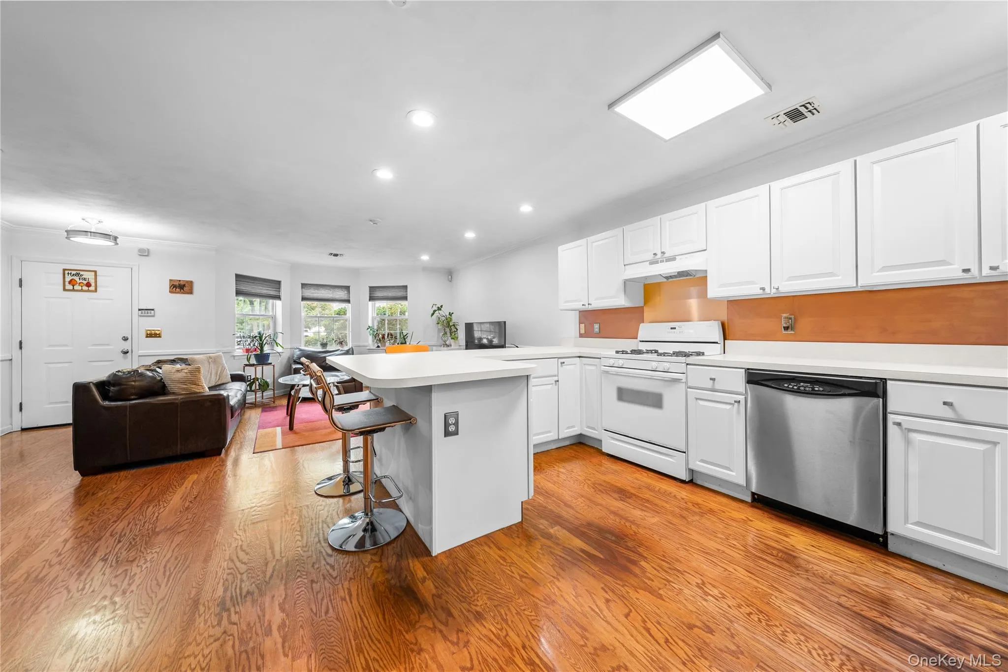 3 Victorian Lane, Brookhaven, NY, 2 Bedrooms Bedrooms, 4 Rooms Rooms,1 BathroomBathrooms,Residential,For Rent,Victorian,0,1059458 3 Victorian Lane, Brookhaven, NY, 2 Bedrooms Bedrooms, 4 Rooms Rooms,1 BathroomBathrooms,Residential,For Rent,Victorian,0,1059458