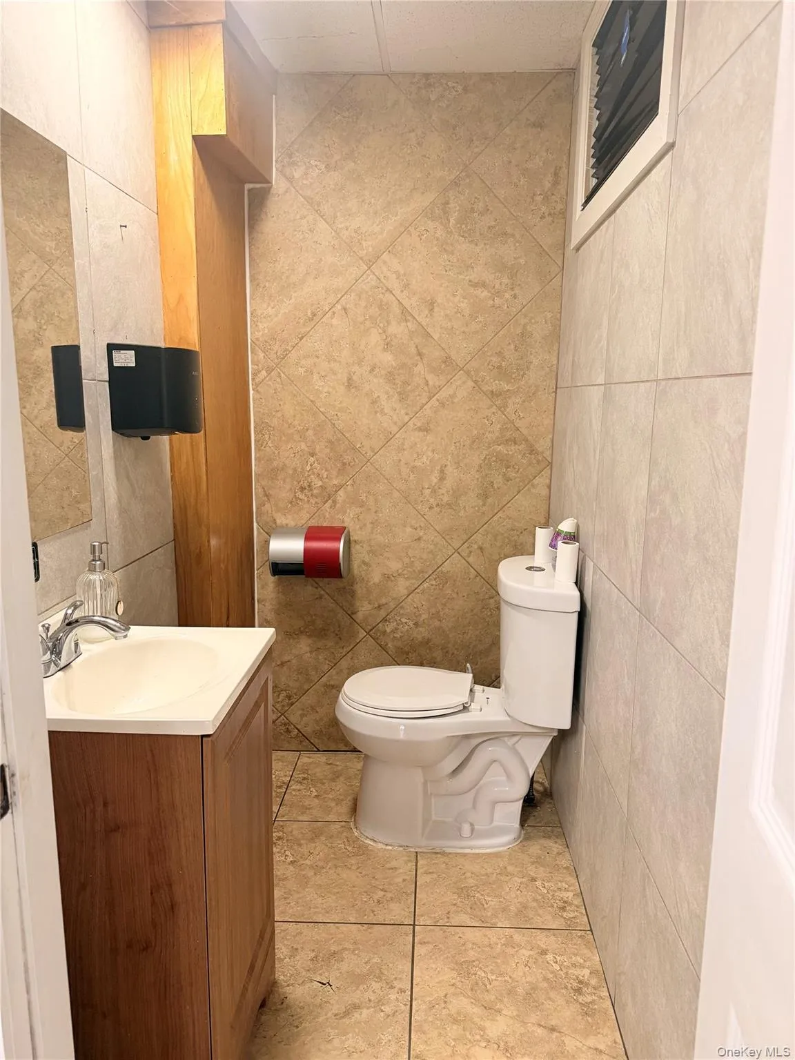 118 Clinton Street, Montgomery, NY, ,Commercial Lease,For Rent,Clinton,0,1059468 118 Clinton Street, Montgomery, NY, ,Commercial Lease,For Rent,Clinton,0,1059468