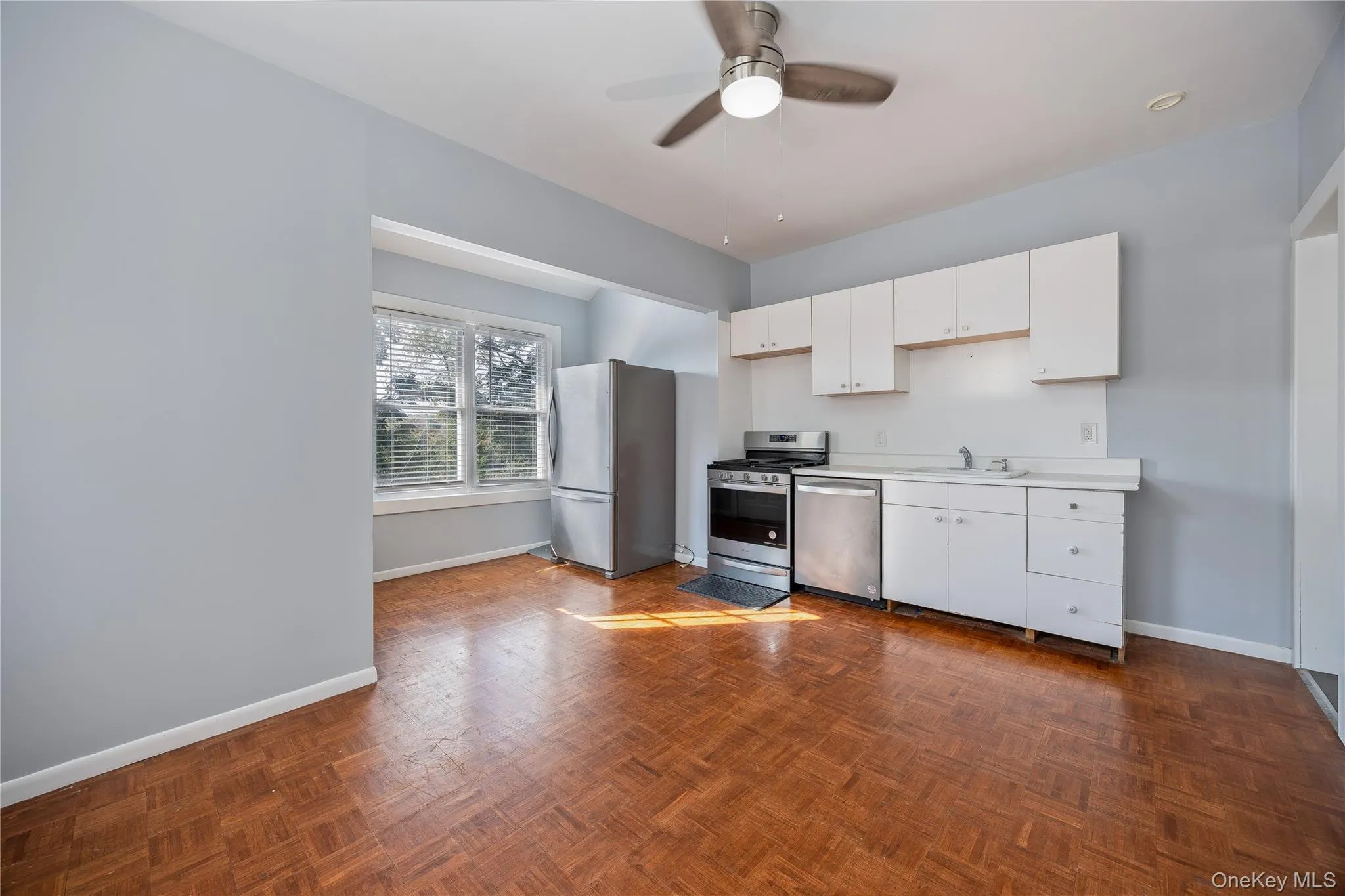 77 Main Street, Orangetown, NY, 3 Bedrooms Bedrooms, 6 Rooms Rooms,1 BathroomBathrooms,Residential Lease,For Rent,Main,0,1059469 77 Main Street, Orangetown, NY, 3 Bedrooms Bedrooms, 6 Rooms Rooms,1 BathroomBathrooms,Residential Lease,For Rent,Main,0,1059469