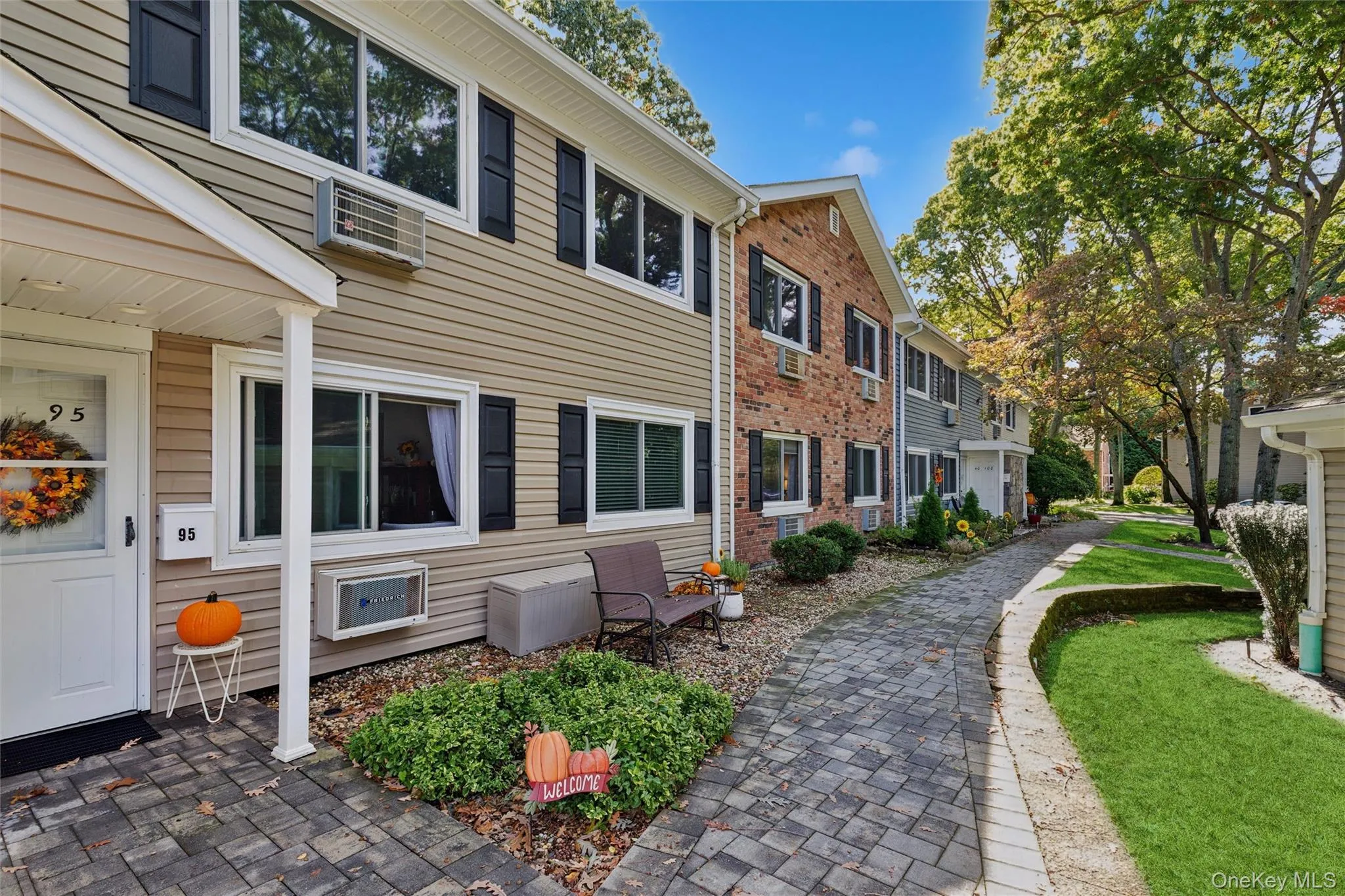 40 4th Street, Brookhaven, NY, 1 Bedroom Bedrooms, 3 Rooms Rooms,1 BathroomBathrooms,Residential,For Rent,4th,0,1059472 40 4th Street, Brookhaven, NY, 1 Bedroom Bedrooms, 3 Rooms Rooms,1 BathroomBathrooms,Residential,For Rent,4th,0,1059472