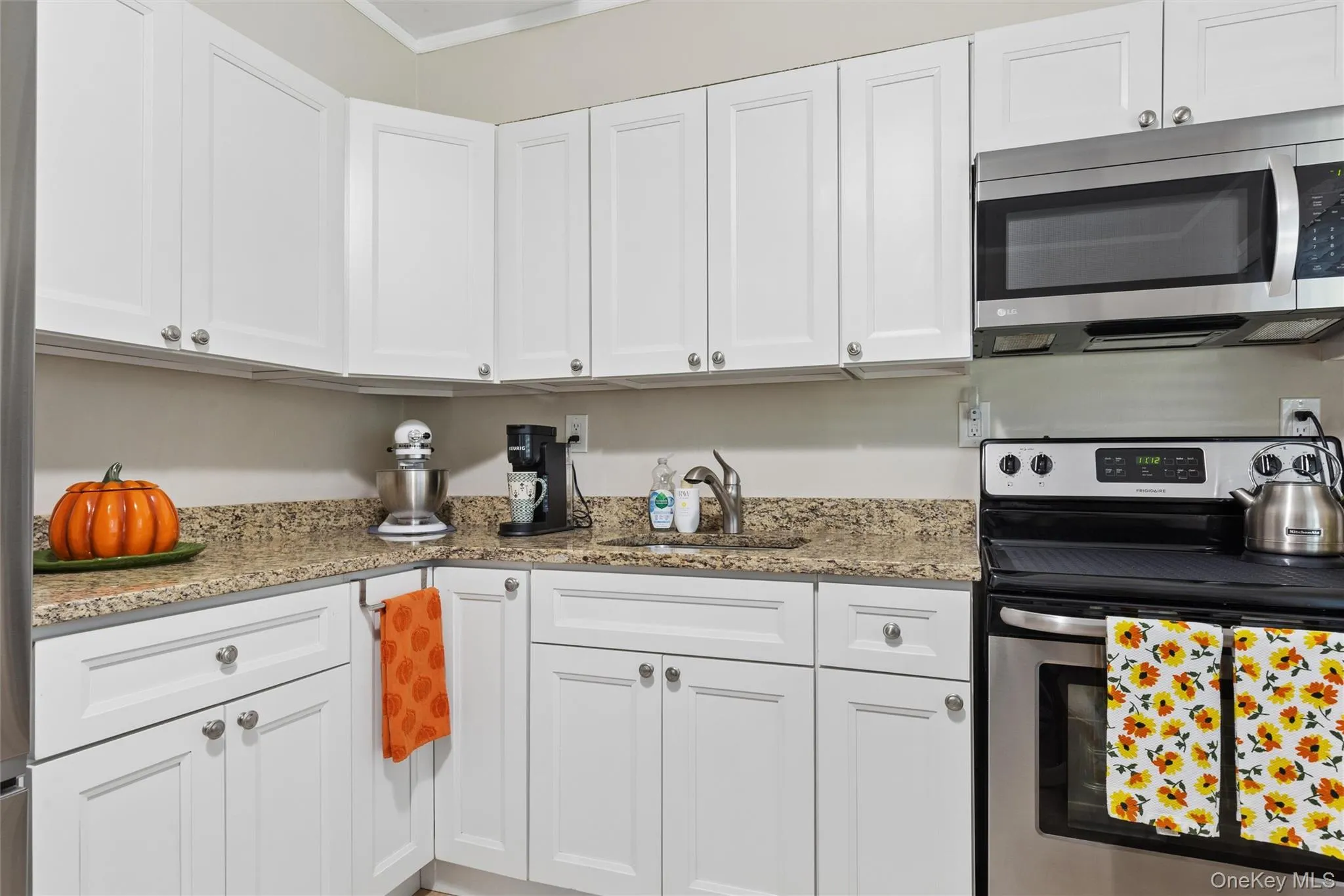 40 4th Street, Brookhaven, NY, 1 Bedroom Bedrooms, 3 Rooms Rooms,1 BathroomBathrooms,Residential,For Rent,4th,0,1059472 40 4th Street, Brookhaven, NY, 1 Bedroom Bedrooms, 3 Rooms Rooms,1 BathroomBathrooms,Residential,For Rent,4th,0,1059472