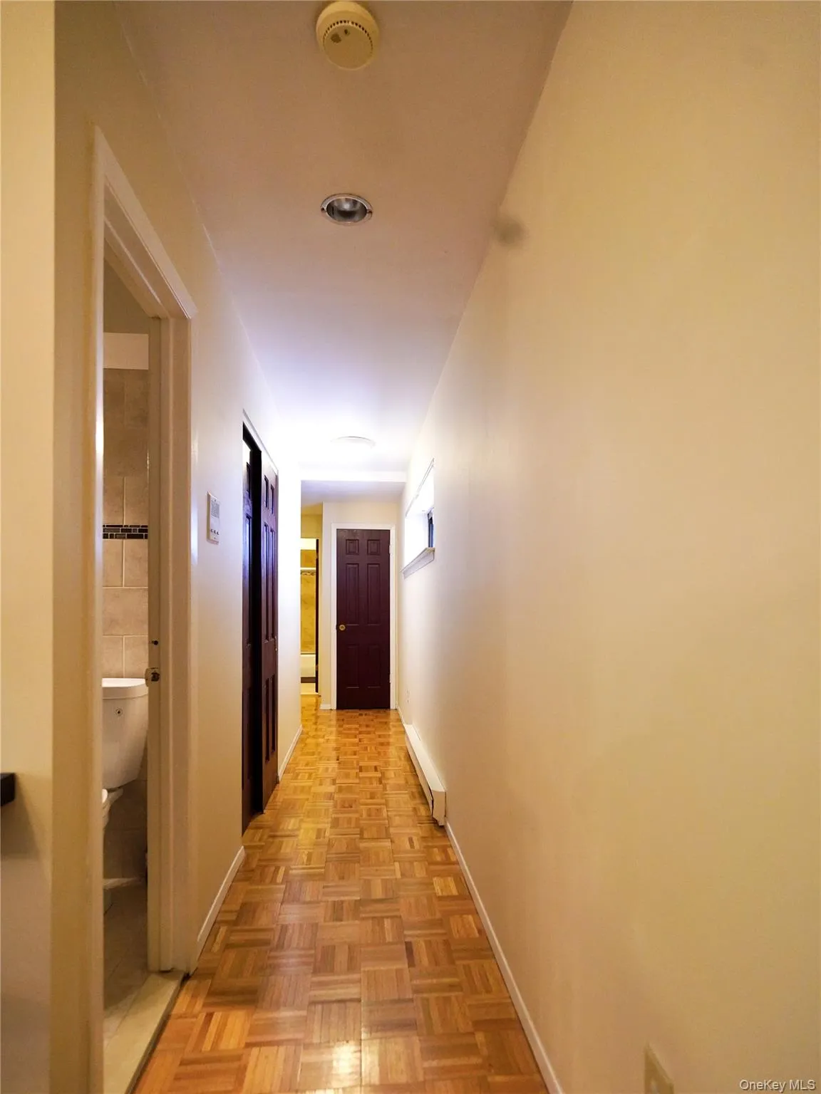 21 Canterbury Road, North Hempstead, NY, 2 Bedrooms Bedrooms, 4 Rooms Rooms,2 BathroomsBathrooms,Residential,For Rent,Canterbury,0,1059476 21 Canterbury Road, North Hempstead, NY, 2 Bedrooms Bedrooms, 4 Rooms Rooms,2 BathroomsBathrooms,Residential,For Rent,Canterbury,0,1059476
