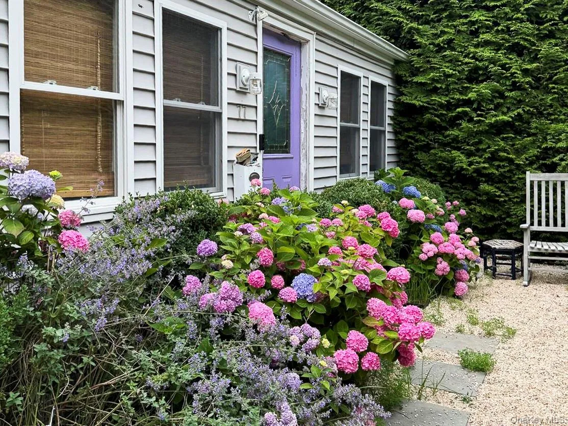 77 Hillcrest Avenue, Southampton, NY, 3 Bedroom Bedrooms, 9 Room Rooms,2 BathroomBathrooms,Residential Lease,For Rent,Hillcrest,0,1059480 77 Hillcrest Avenue, Southampton, NY, 3 Bedroom Bedrooms, 9 Room Rooms,2 BathroomBathrooms,Residential Lease,For Rent,Hillcrest,0,1059480