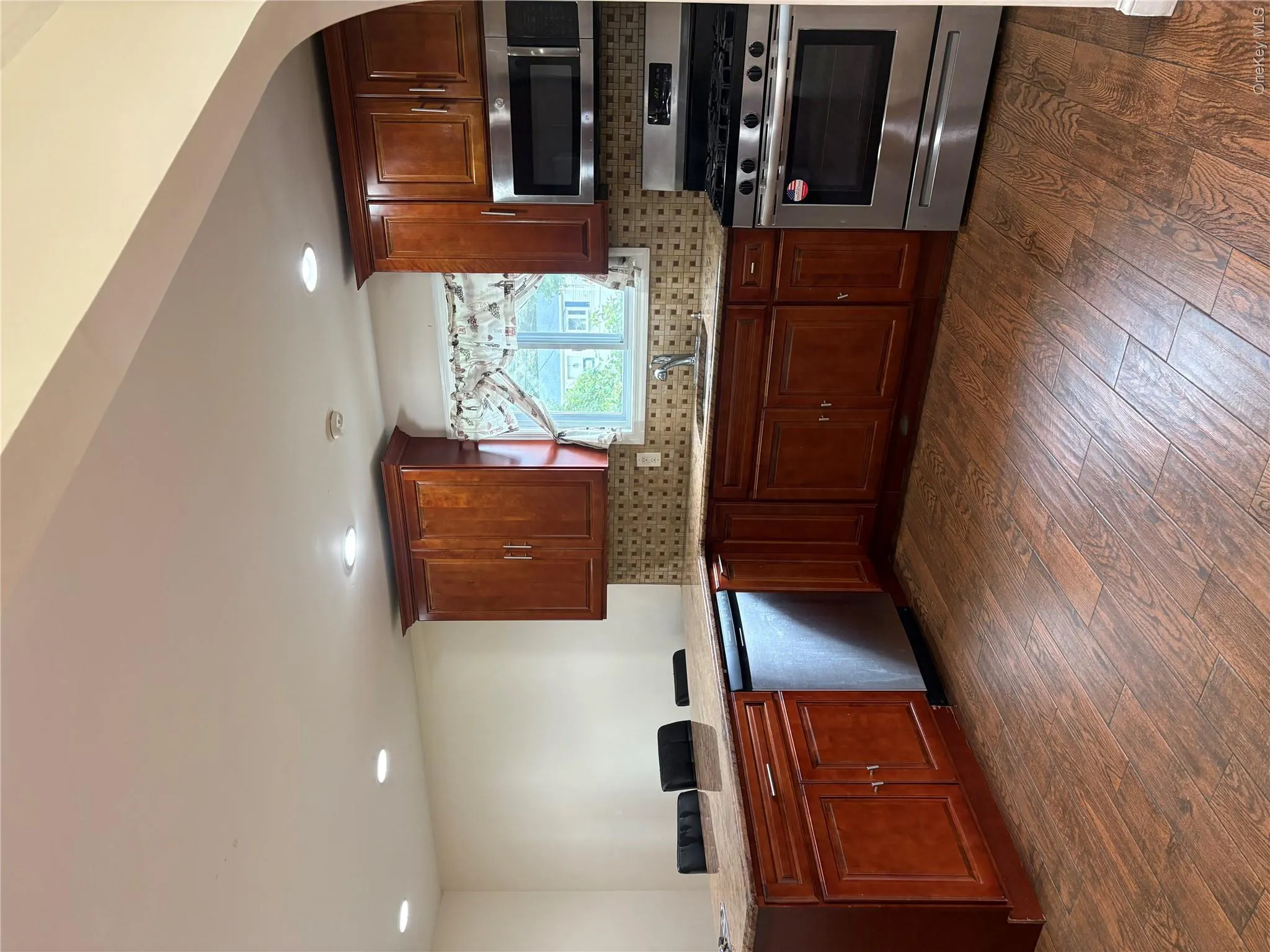 290 Leaf Avenue, Islip, NY, 3 Bedroom Bedrooms, 4 Room Rooms,1 BathroomBathrooms,Residential Lease,For Rent,Leaf,0,1059482 290 Leaf Avenue, Islip, NY, 3 Bedroom Bedrooms, 4 Room Rooms,1 BathroomBathrooms,Residential Lease,For Rent,Leaf,0,1059482