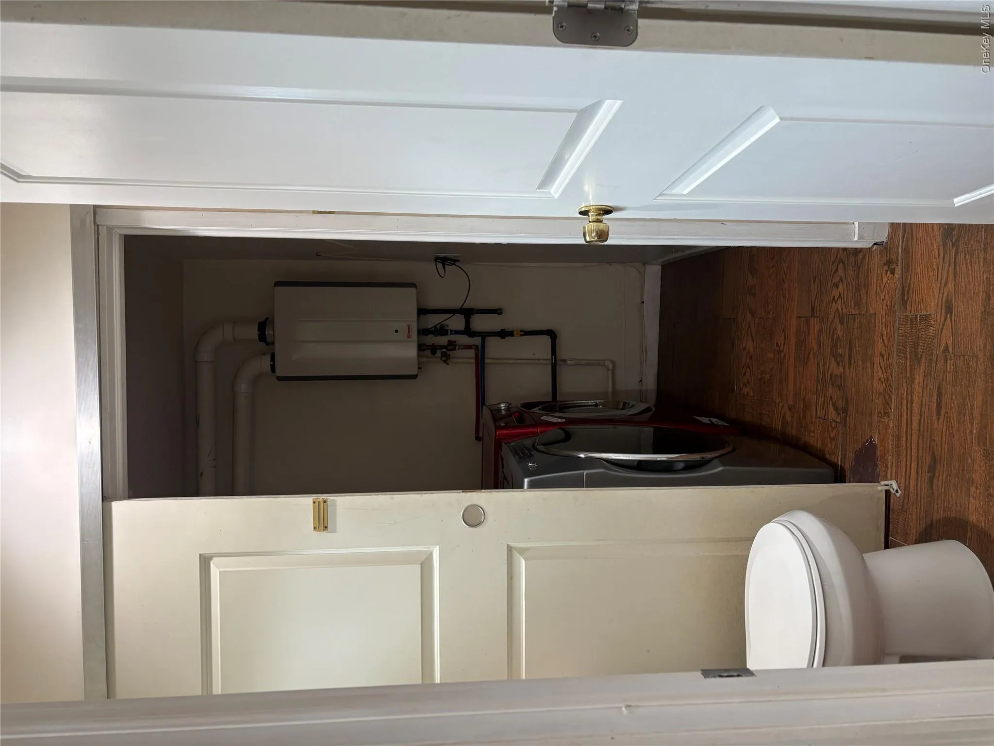 290 Leaf Avenue, Islip, NY, 3 Bedroom Bedrooms, 4 Room Rooms,1 BathroomBathrooms,Residential Lease,For Rent,Leaf,0,1059482 290 Leaf Avenue, Islip, NY, 3 Bedroom Bedrooms, 4 Room Rooms,1 BathroomBathrooms,Residential Lease,For Rent,Leaf,0,1059482