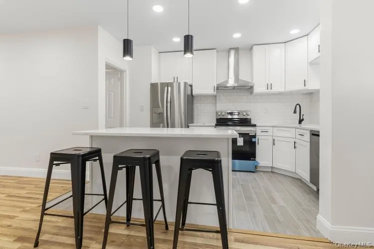1759 Tenbroeck Avenue, New York, NY, 3 Bedrooms Bedrooms, 6 Rooms Rooms,2 BathroomsBathrooms,Residential,For Rent,Tenbroeck,0,1059487 1759 Tenbroeck Avenue, New York, NY, 3 Bedrooms Bedrooms, 6 Rooms Rooms,2 BathroomsBathrooms,Residential,For Rent,Tenbroeck,0,1059487