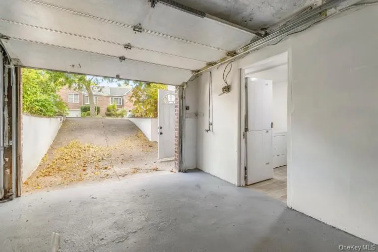 1759 Tenbroeck Avenue, New York, NY, 3 Bedrooms Bedrooms, 6 Rooms Rooms,2 BathroomsBathrooms,Residential,For Rent,Tenbroeck,0,1059487 1759 Tenbroeck Avenue, New York, NY, 3 Bedrooms Bedrooms, 6 Rooms Rooms,2 BathroomsBathrooms,Residential,For Rent,Tenbroeck,0,1059487