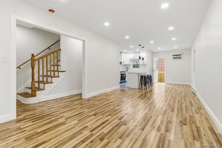1759 Tenbroeck Avenue, New York, NY, 3 Bedrooms Bedrooms, 6 Rooms Rooms,2 BathroomsBathrooms,Residential,For Rent,Tenbroeck,0,1059487 1759 Tenbroeck Avenue, New York, NY, 3 Bedrooms Bedrooms, 6 Rooms Rooms,2 BathroomsBathrooms,Residential,For Rent,Tenbroeck,0,1059487