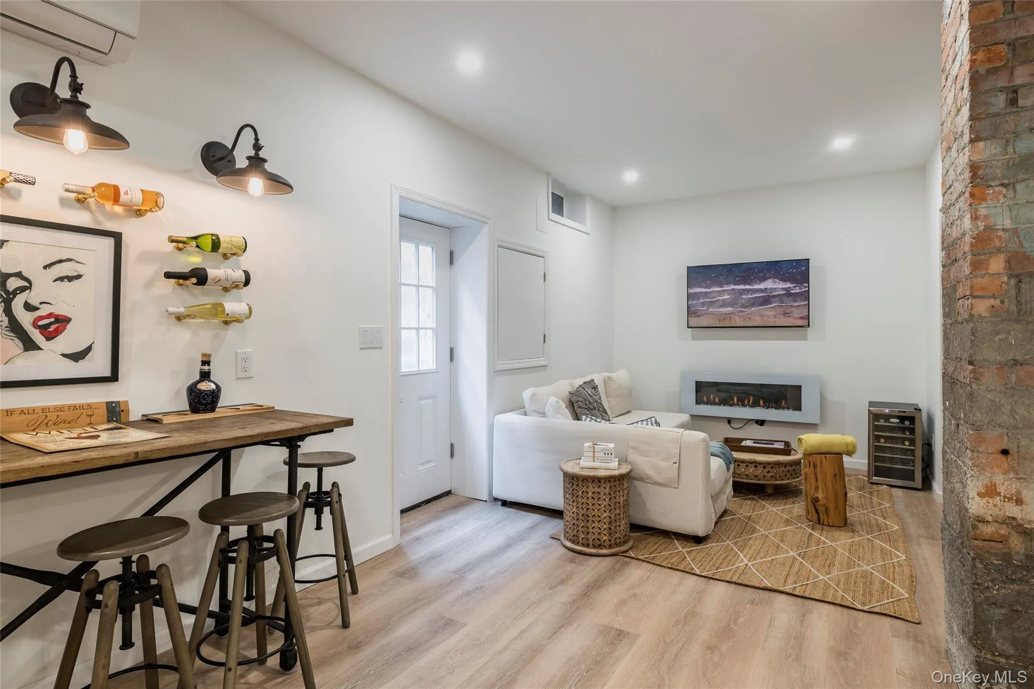 77 Hillcrest Avenue, Southampton, NY, 3 Bedroom Bedrooms, 9 Room Rooms,2 BathroomBathrooms,Residential Lease,For Rent,Hillcrest,0,1059488 77 Hillcrest Avenue, Southampton, NY, 3 Bedroom Bedrooms, 9 Room Rooms,2 BathroomBathrooms,Residential Lease,For Rent,Hillcrest,0,1059488