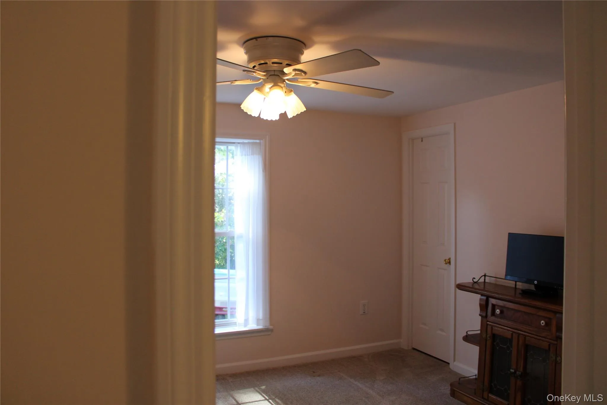 1661 Old Country Road, Riverhead, NY, 2 Bedrooms Bedrooms, 5 Rooms Rooms,2 BathroomsBathrooms,Residential,For Rent,Old Country,0,1059497 1661 Old Country Road, Riverhead, NY, 2 Bedrooms Bedrooms, 5 Rooms Rooms,2 BathroomsBathrooms,Residential,For Rent,Old Country,0,1059497
