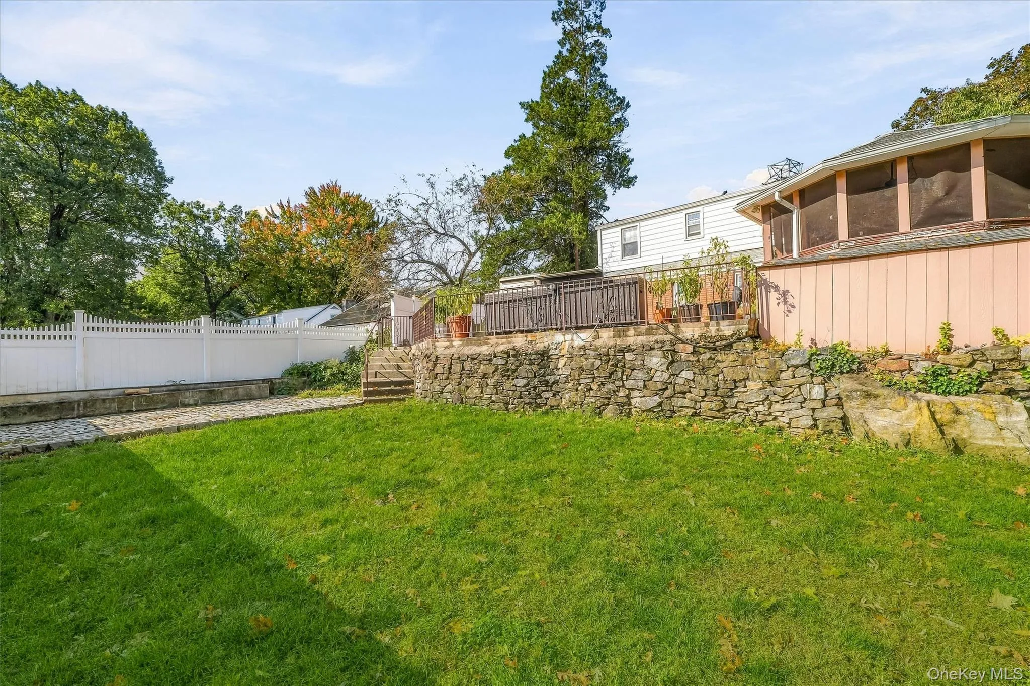 26 Custer Avenue, Yonkers, NY, 4 Bedrooms Bedrooms, 6 Rooms Rooms,2 BathroomsBathrooms,Residential,For Rent,Custer,0,1059498 26 Custer Avenue, Yonkers, NY, 4 Bedrooms Bedrooms, 6 Rooms Rooms,2 BathroomsBathrooms,Residential,For Rent,Custer,0,1059498