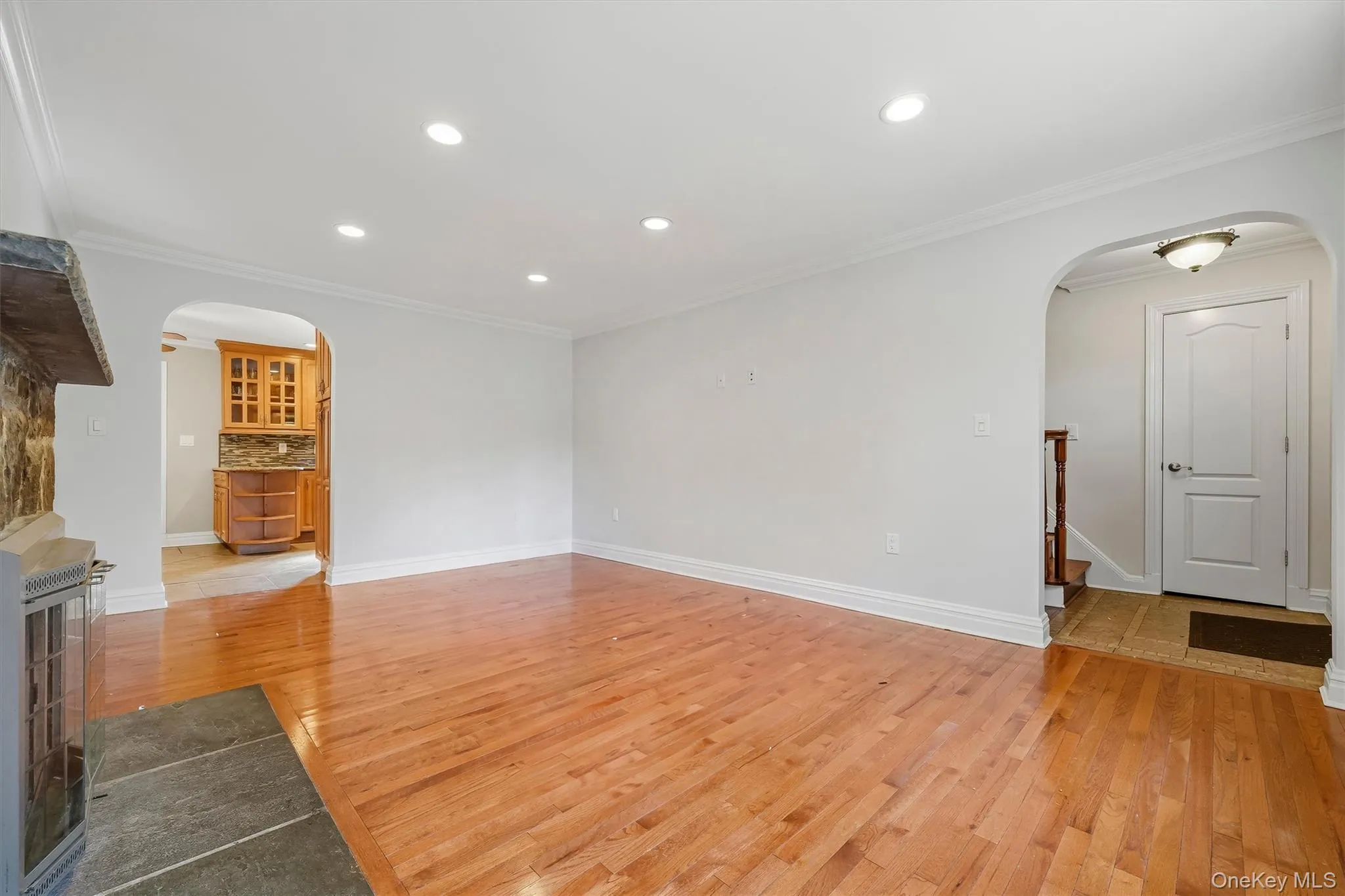26 Custer Avenue, Yonkers, NY, 4 Bedrooms Bedrooms, 6 Rooms Rooms,2 BathroomsBathrooms,Residential,For Rent,Custer,0,1059498 26 Custer Avenue, Yonkers, NY, 4 Bedrooms Bedrooms, 6 Rooms Rooms,2 BathroomsBathrooms,Residential,For Rent,Custer,0,1059498