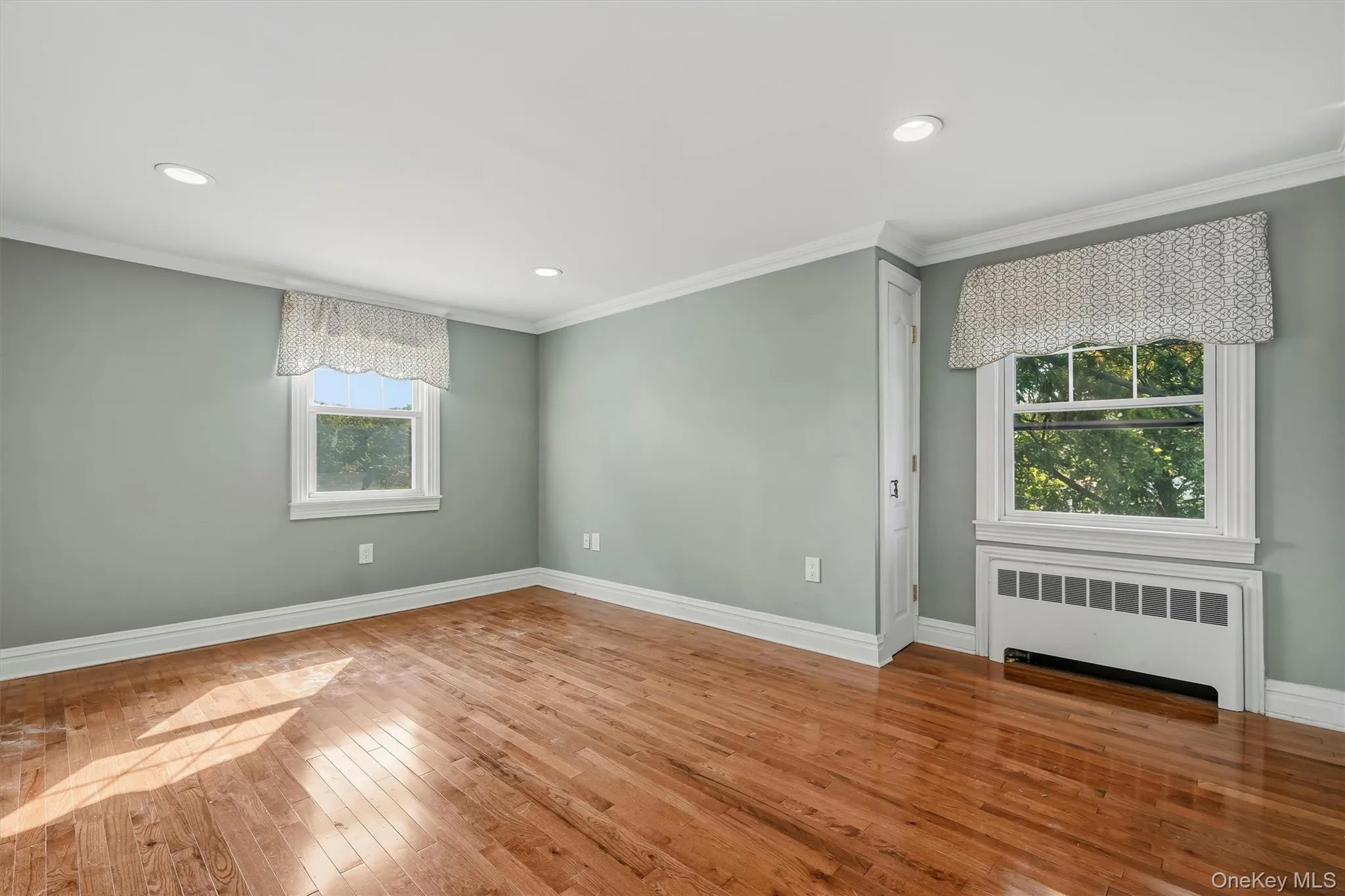 26 Custer Avenue, Yonkers, NY, 4 Bedrooms Bedrooms, 6 Rooms Rooms,2 BathroomsBathrooms,Residential,For Rent,Custer,0,1059498 26 Custer Avenue, Yonkers, NY, 4 Bedrooms Bedrooms, 6 Rooms Rooms,2 BathroomsBathrooms,Residential,For Rent,Custer,0,1059498