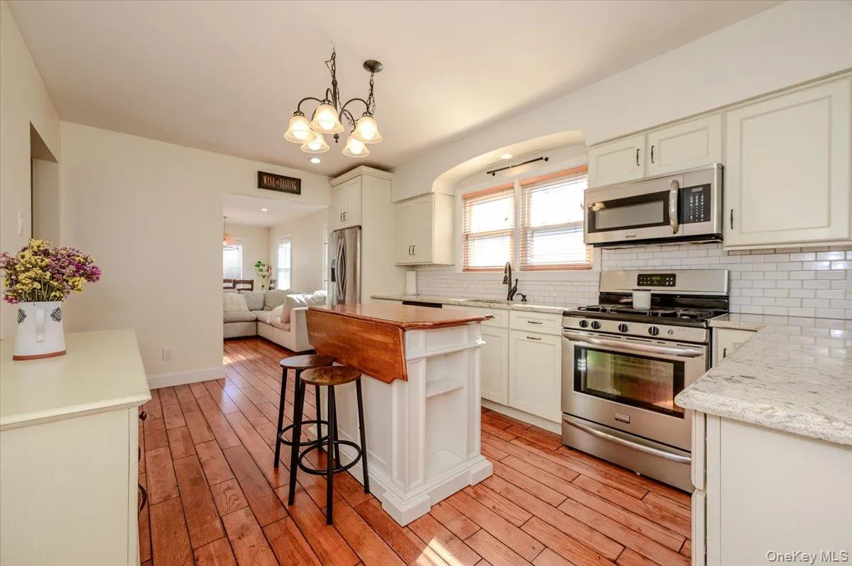 412 Fire Island Avenue, Babylon, NY, 3 Bedrooms Bedrooms, 7 Rooms Rooms,1 BathroomBathrooms,Residential,For Rent,Fire Island,0,1059502 412 Fire Island Avenue, Babylon, NY, 3 Bedrooms Bedrooms, 7 Rooms Rooms,1 BathroomBathrooms,Residential,For Rent,Fire Island,0,1059502