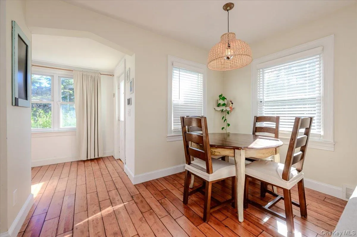 412 Fire Island Avenue, Babylon, NY, 3 Bedrooms Bedrooms, 7 Rooms Rooms,1 BathroomBathrooms,Residential,For Rent,Fire Island,0,1059502 412 Fire Island Avenue, Babylon, NY, 3 Bedrooms Bedrooms, 7 Rooms Rooms,1 BathroomBathrooms,Residential,For Rent,Fire Island,0,1059502
