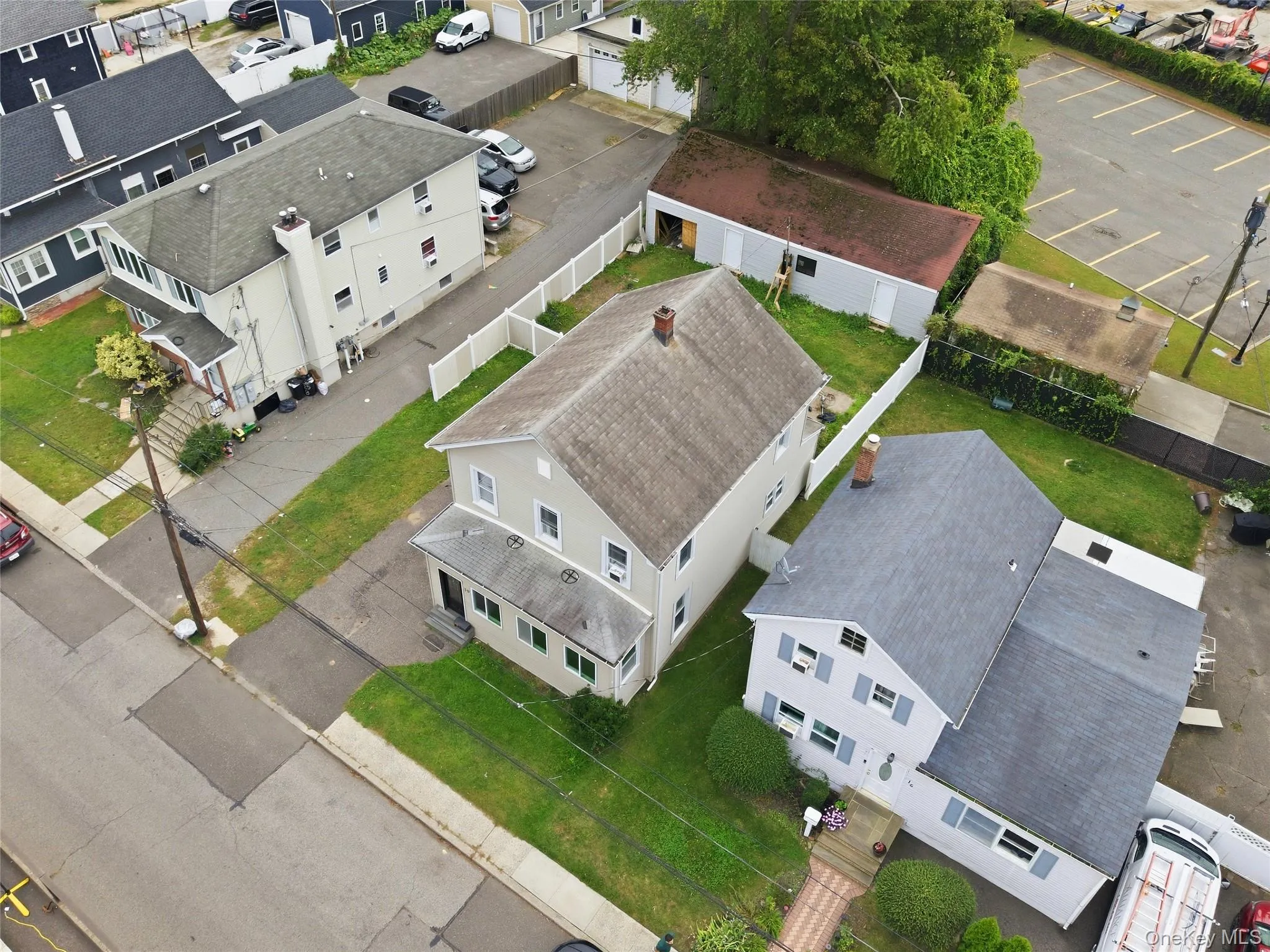 19 Railroad Avenue, Babylon, NY, 3 Bedrooms Bedrooms, 5 Rooms Rooms,2 BathroomsBathrooms,Residential,For Rent,Railroad,0,1059506 19 Railroad Avenue, Babylon, NY, 3 Bedrooms Bedrooms, 5 Rooms Rooms,2 BathroomsBathrooms,Residential,For Rent,Railroad,0,1059506