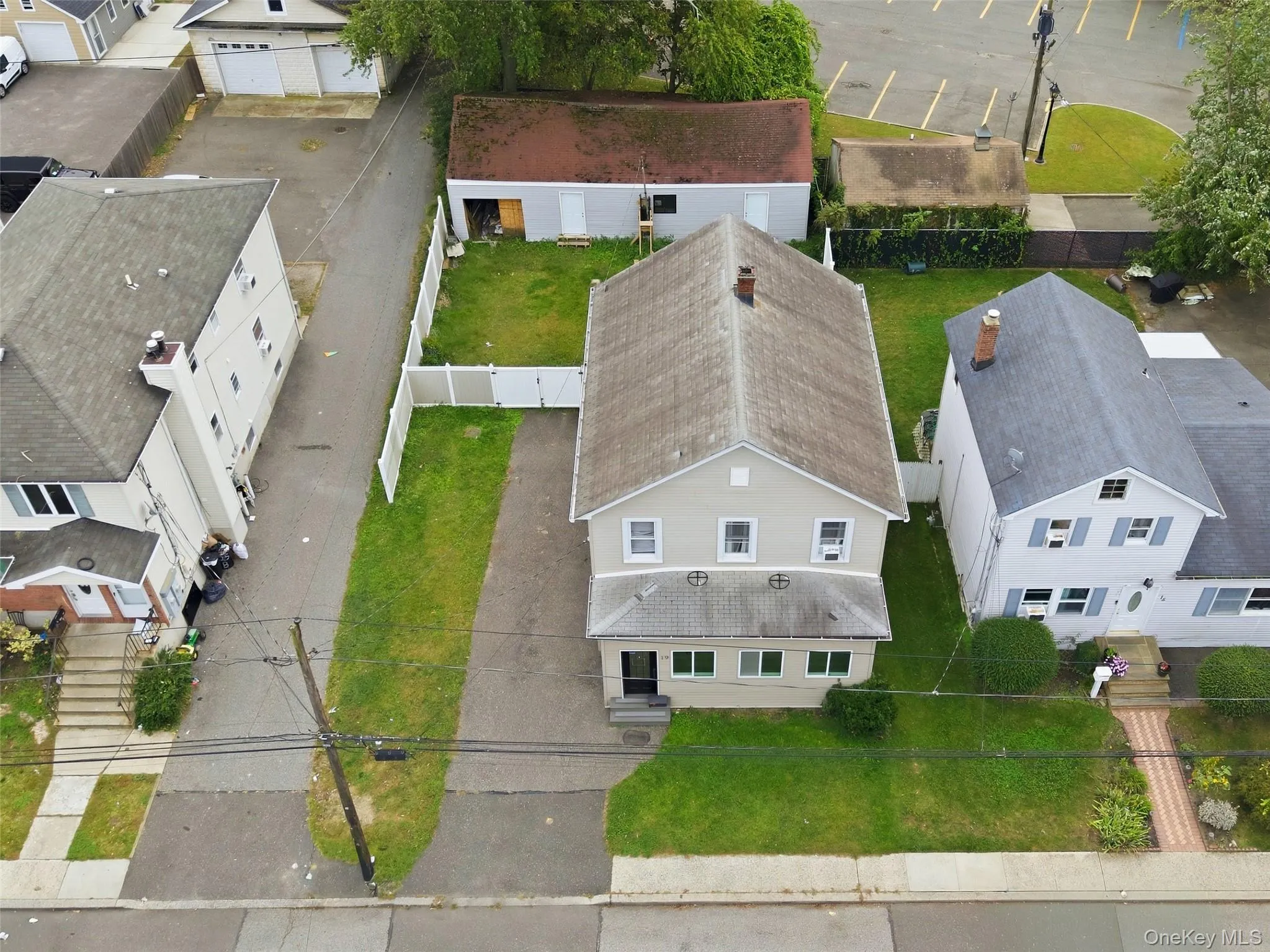 19 Railroad Avenue, Babylon, NY, 3 Bedrooms Bedrooms, 5 Rooms Rooms,2 BathroomsBathrooms,Residential,For Rent,Railroad,0,1059506 19 Railroad Avenue, Babylon, NY, 3 Bedrooms Bedrooms, 5 Rooms Rooms,2 BathroomsBathrooms,Residential,For Rent,Railroad,0,1059506