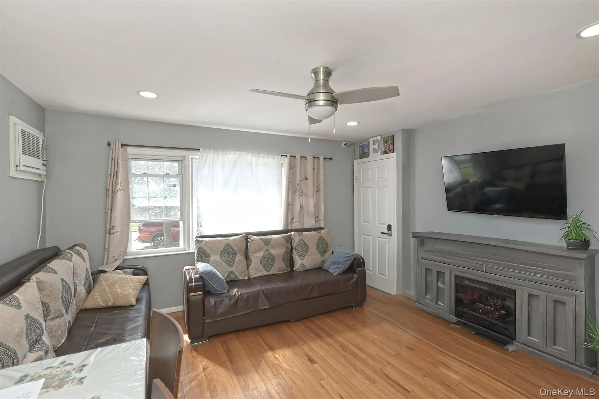2233 6th Street, Hempstead, NY, 4 Bedrooms Bedrooms, 6 Rooms Rooms,2 BathroomsBathrooms,Residential,For Rent,6th,0,1059511 2233 6th Street, Hempstead, NY, 4 Bedrooms Bedrooms, 6 Rooms Rooms,2 BathroomsBathrooms,Residential,For Rent,6th,0,1059511