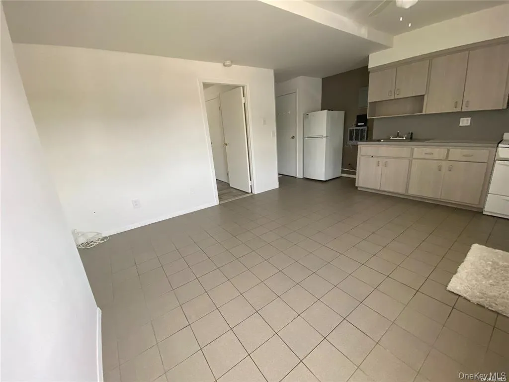 355 Bayville Avenue, Oyster Bay, NY, 1 Bedroom Bedrooms, 3 Room Rooms,1 BathroomBathrooms,Residential Lease,For Rent,Bayville,0,1059514 355 Bayville Avenue, Oyster Bay, NY, 1 Bedroom Bedrooms, 3 Room Rooms,1 BathroomBathrooms,Residential Lease,For Rent,Bayville,0,1059514