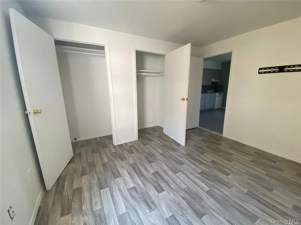 355 Bayville Avenue, Oyster Bay, NY, 1 Bedroom Bedrooms, 3 Room Rooms,1 BathroomBathrooms,Residential Lease,For Rent,Bayville,0,1059514 355 Bayville Avenue, Oyster Bay, NY, 1 Bedroom Bedrooms, 3 Room Rooms,1 BathroomBathrooms,Residential Lease,For Rent,Bayville,0,1059514