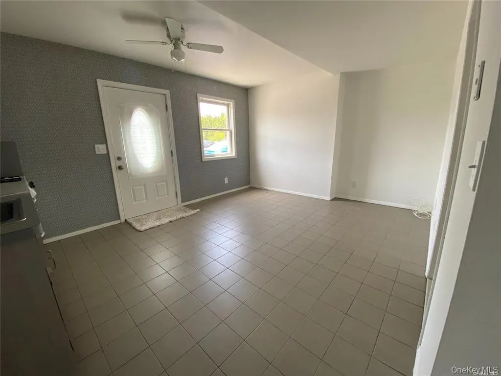 355 Bayville Avenue, Oyster Bay, NY, 1 Bedroom Bedrooms, 3 Room Rooms,1 BathroomBathrooms,Residential Lease,For Rent,Bayville,0,1059514 355 Bayville Avenue, Oyster Bay, NY, 1 Bedroom Bedrooms, 3 Room Rooms,1 BathroomBathrooms,Residential Lease,For Rent,Bayville,0,1059514