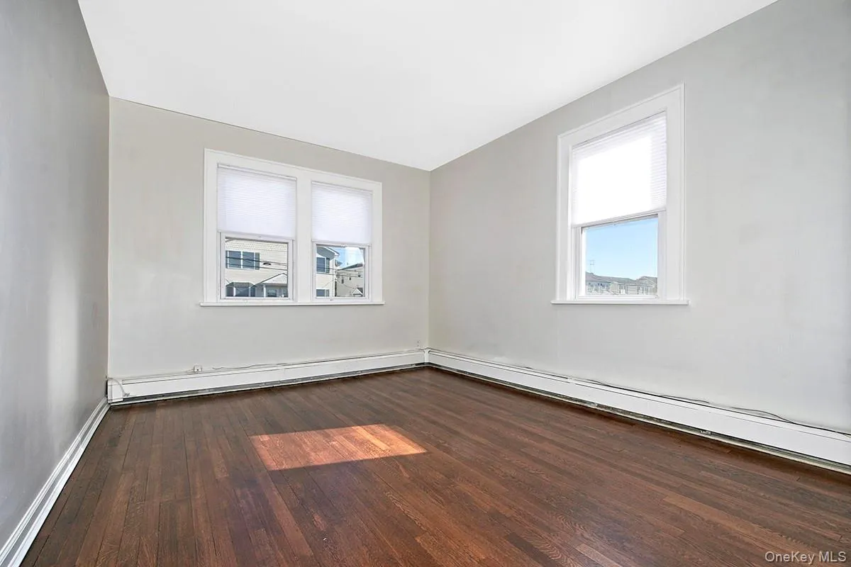 1st Bedroom 1st Bedroom