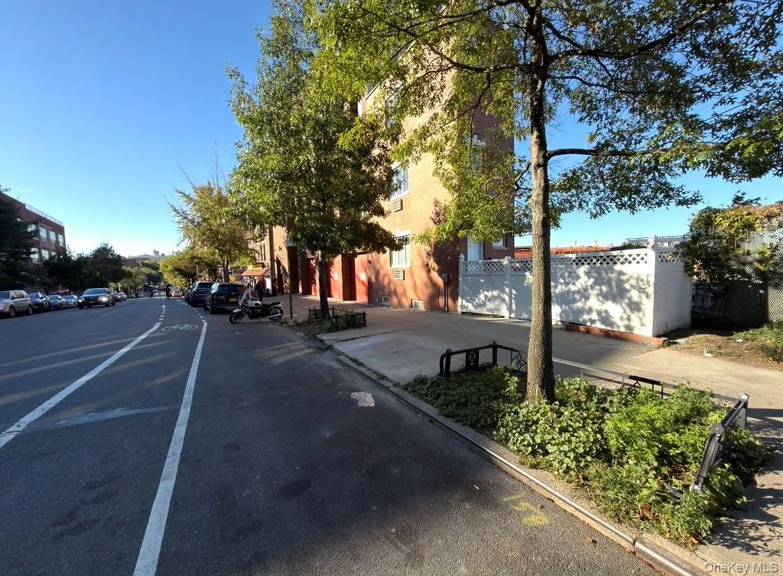 62-11 Woodside Avenue, New York, NY, 3 Bedroom Bedrooms, 4 Room Rooms,2 BathroomBathrooms,Residential Lease,For Rent,Woodside,0,1059523 62-11 Woodside Avenue, New York, NY, 3 Bedroom Bedrooms, 4 Room Rooms,2 BathroomBathrooms,Residential Lease,For Rent,Woodside,0,1059523