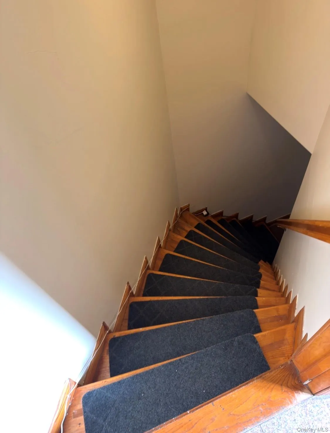 62-11 Woodside Avenue, New York, NY, 3 Bedroom Bedrooms, 4 Room Rooms,2 BathroomBathrooms,Residential Lease,For Rent,Woodside,0,1059523 62-11 Woodside Avenue, New York, NY, 3 Bedroom Bedrooms, 4 Room Rooms,2 BathroomBathrooms,Residential Lease,For Rent,Woodside,0,1059523