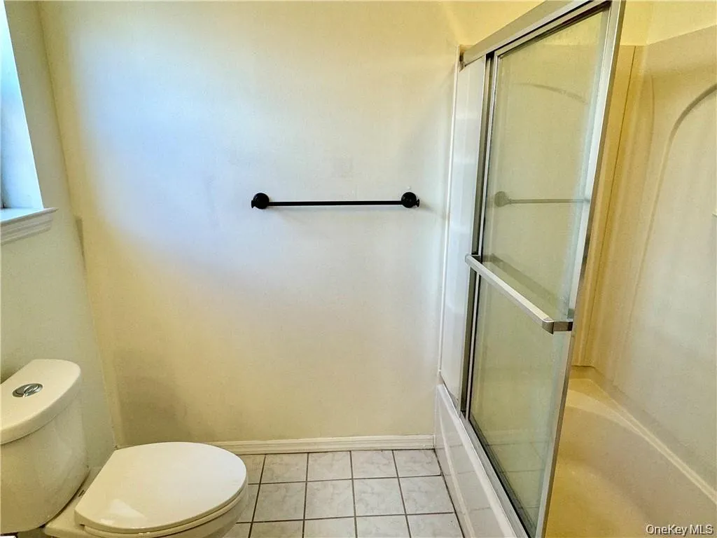 10 Kensington Way, Middletown, NY, 2 Bedrooms Bedrooms, 5 Rooms Rooms,1 BathroomBathrooms,Residential Lease,For Rent,Kensington,0,1059526 10 Kensington Way, Middletown, NY, 2 Bedrooms Bedrooms, 5 Rooms Rooms,1 BathroomBathrooms,Residential Lease,For Rent,Kensington,0,1059526