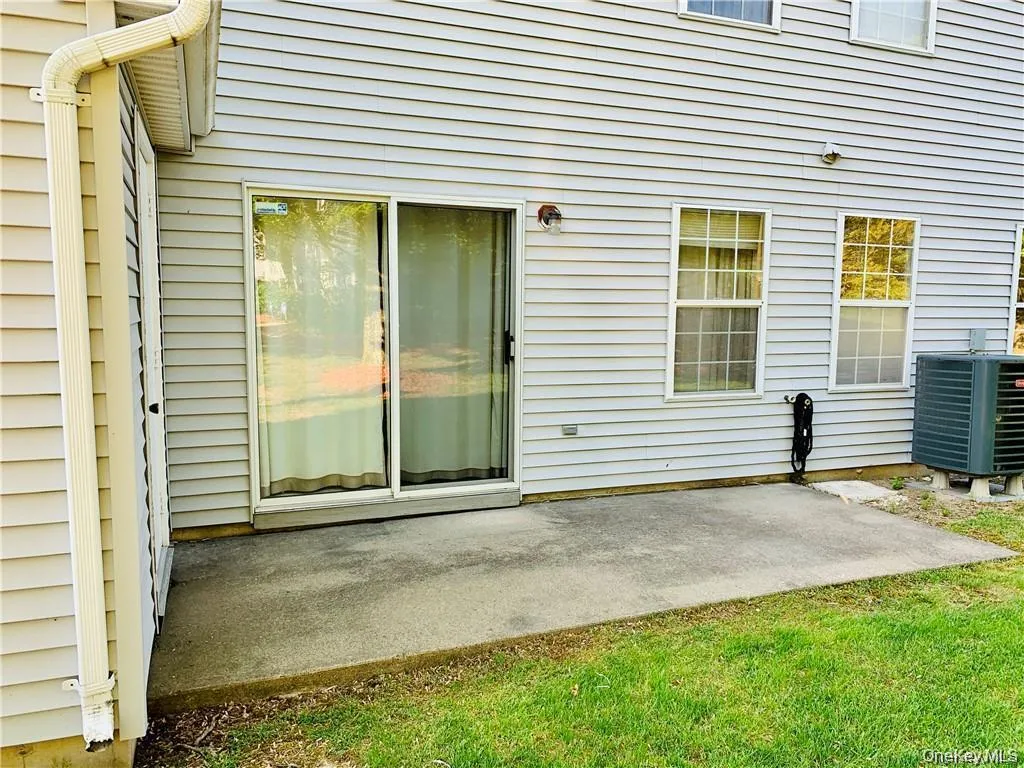 10 Kensington Way, Middletown, NY, 2 Bedrooms Bedrooms, 5 Rooms Rooms,1 BathroomBathrooms,Residential Lease,For Rent,Kensington,0,1059526 10 Kensington Way, Middletown, NY, 2 Bedrooms Bedrooms, 5 Rooms Rooms,1 BathroomBathrooms,Residential Lease,For Rent,Kensington,0,1059526