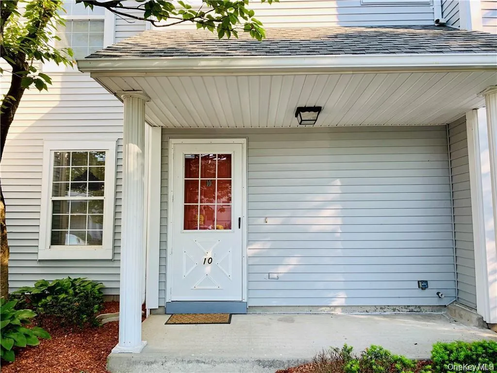 10 Kensington Way, Middletown, NY, 2 Bedrooms Bedrooms, 5 Rooms Rooms,1 BathroomBathrooms,Residential Lease,For Rent,Kensington,0,1059526 10 Kensington Way, Middletown, NY, 2 Bedrooms Bedrooms, 5 Rooms Rooms,1 BathroomBathrooms,Residential Lease,For Rent,Kensington,0,1059526