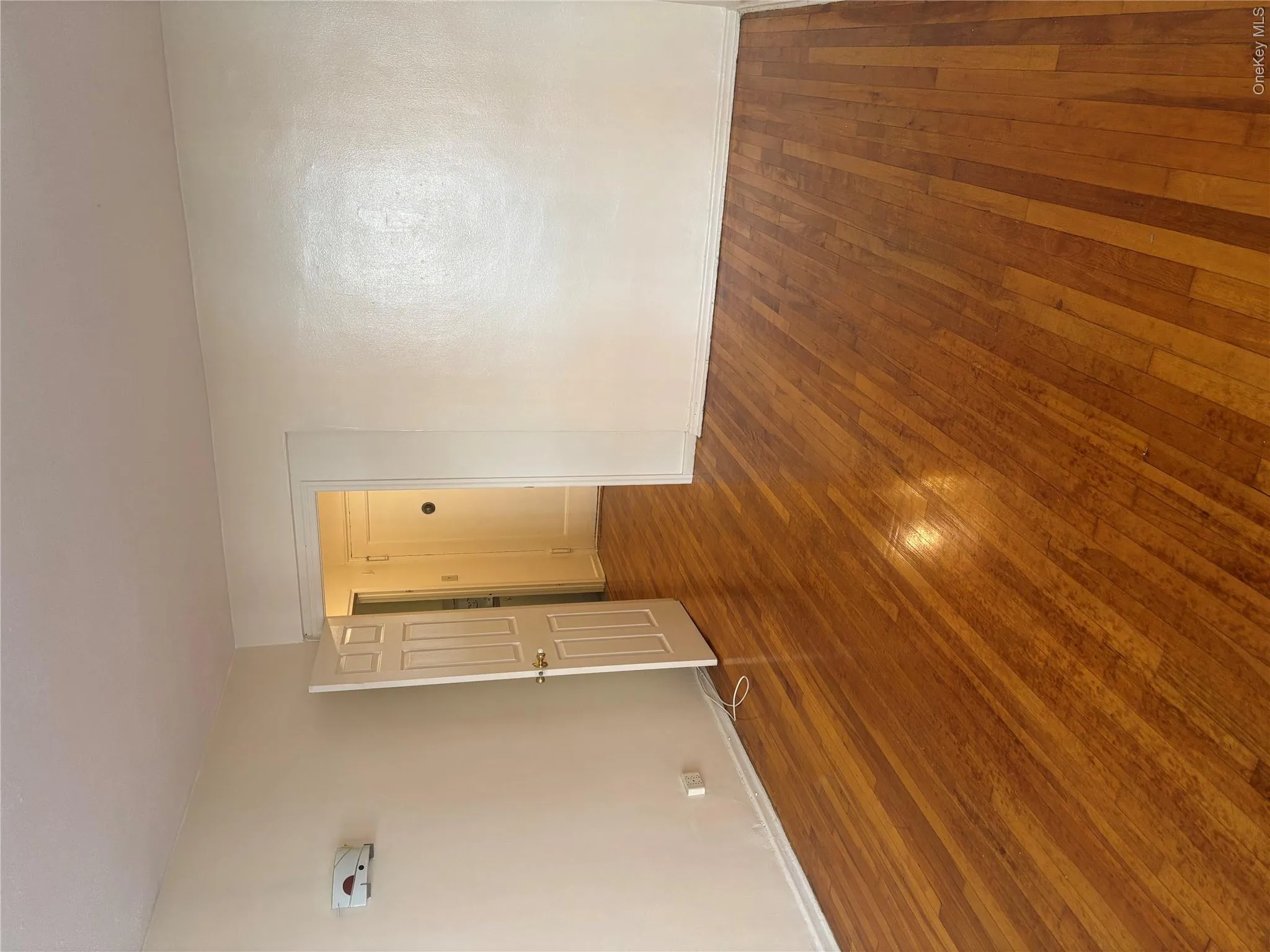 33-25 81 Street, New York, NY, 1 Bedroom Bedrooms, 3 Room Rooms,1 BathroomBathrooms,Residential Lease,For Rent,81,0,1059539 33-25 81 Street, New York, NY, 1 Bedroom Bedrooms, 3 Room Rooms,1 BathroomBathrooms,Residential Lease,For Rent,81,0,1059539