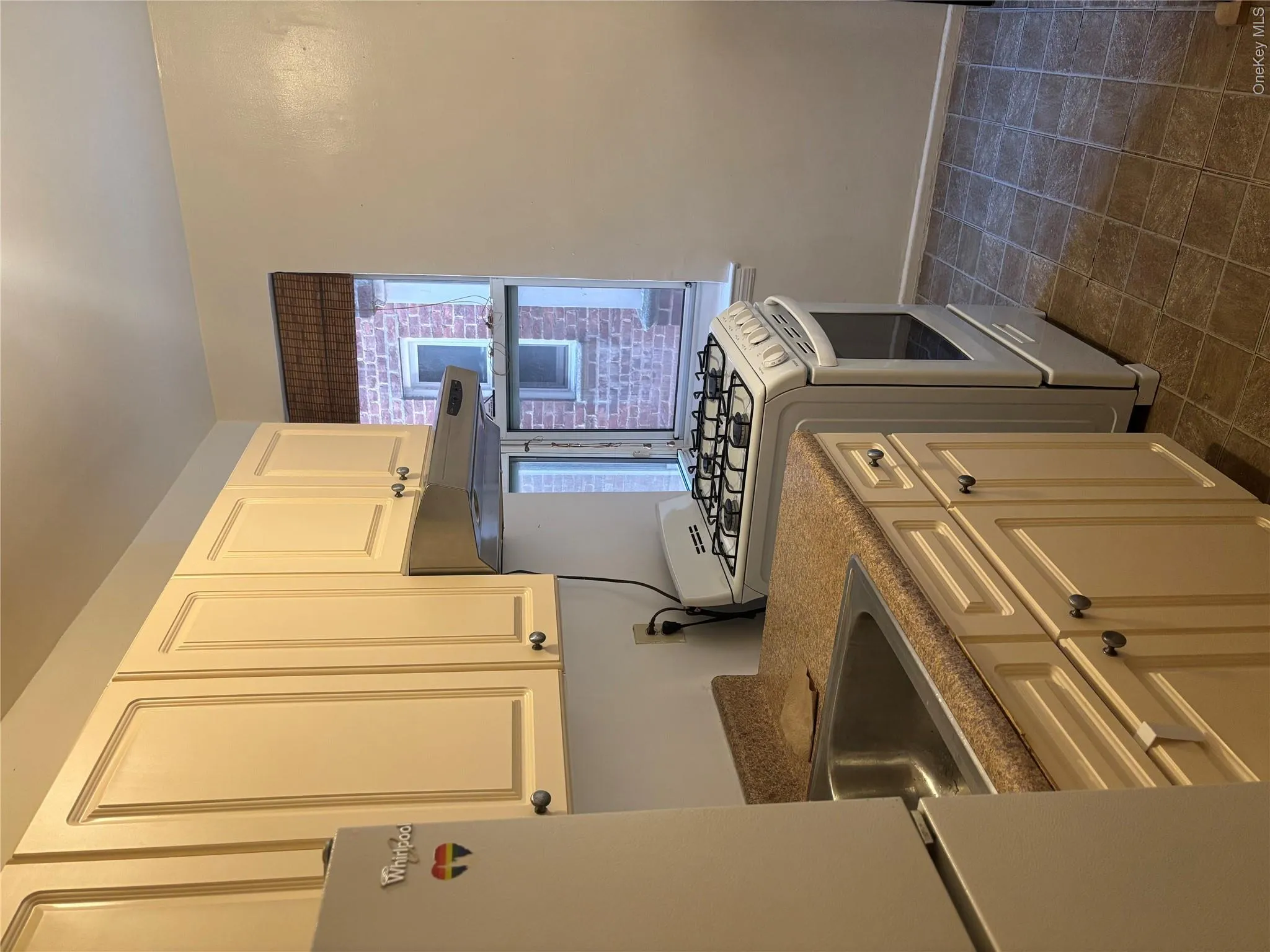 33-25 81 Street, New York, NY, 1 Bedroom Bedrooms, 3 Room Rooms,1 BathroomBathrooms,Residential Lease,For Rent,81,0,1059539 33-25 81 Street, New York, NY, 1 Bedroom Bedrooms, 3 Room Rooms,1 BathroomBathrooms,Residential Lease,For Rent,81,0,1059539