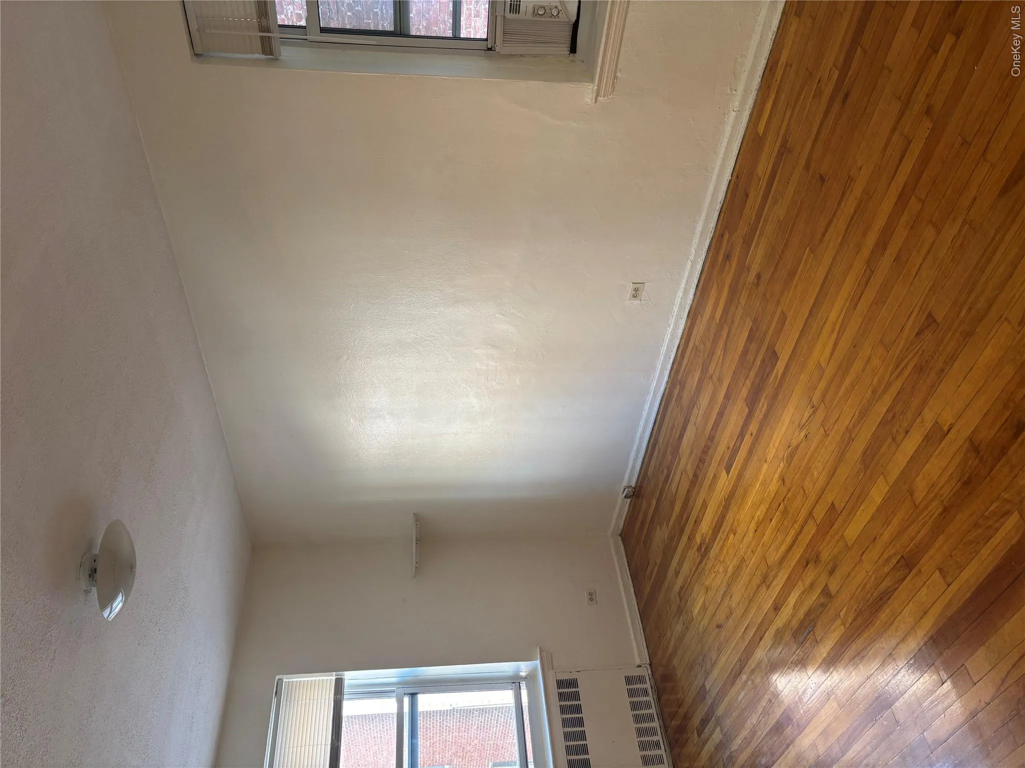 33-25 81 Street, New York, NY, 1 Bedroom Bedrooms, 3 Room Rooms,1 BathroomBathrooms,Residential Lease,For Rent,81,0,1059539 33-25 81 Street, New York, NY, 1 Bedroom Bedrooms, 3 Room Rooms,1 BathroomBathrooms,Residential Lease,For Rent,81,0,1059539