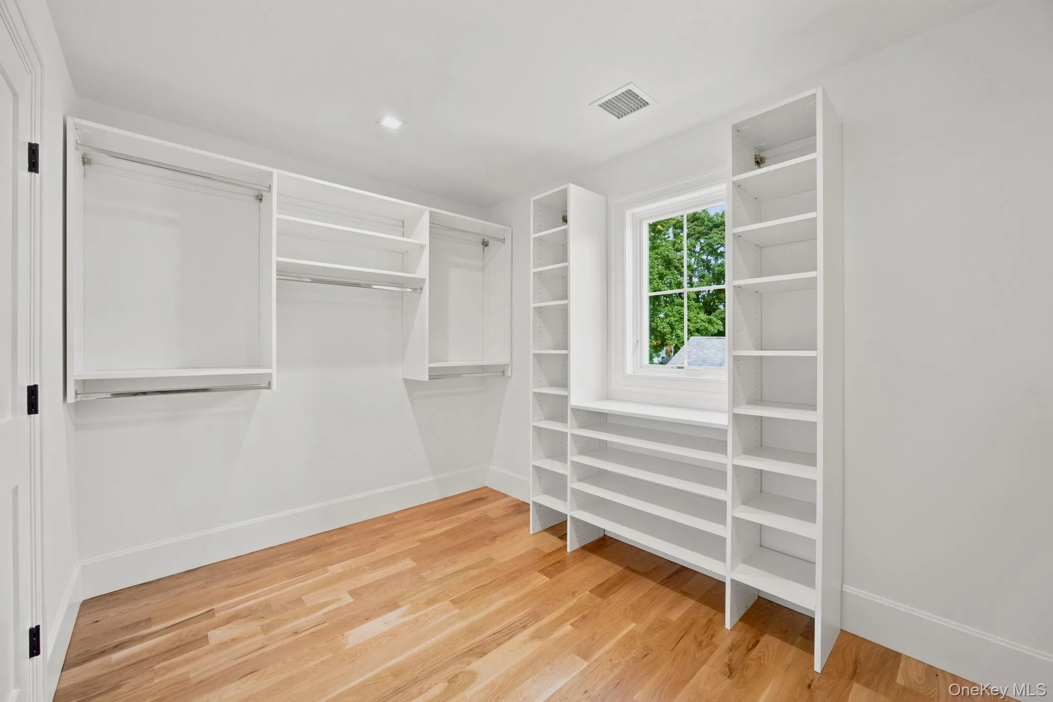 404 Langley Avenue, Hempstead, NY, 4 Bedrooms Bedrooms, 14 Rooms Rooms,3 BathroomsBathrooms,Residential,For Rent,Langley,0,1059543 404 Langley Avenue, Hempstead, NY, 4 Bedrooms Bedrooms, 14 Rooms Rooms,3 BathroomsBathrooms,Residential,For Rent,Langley,0,1059543