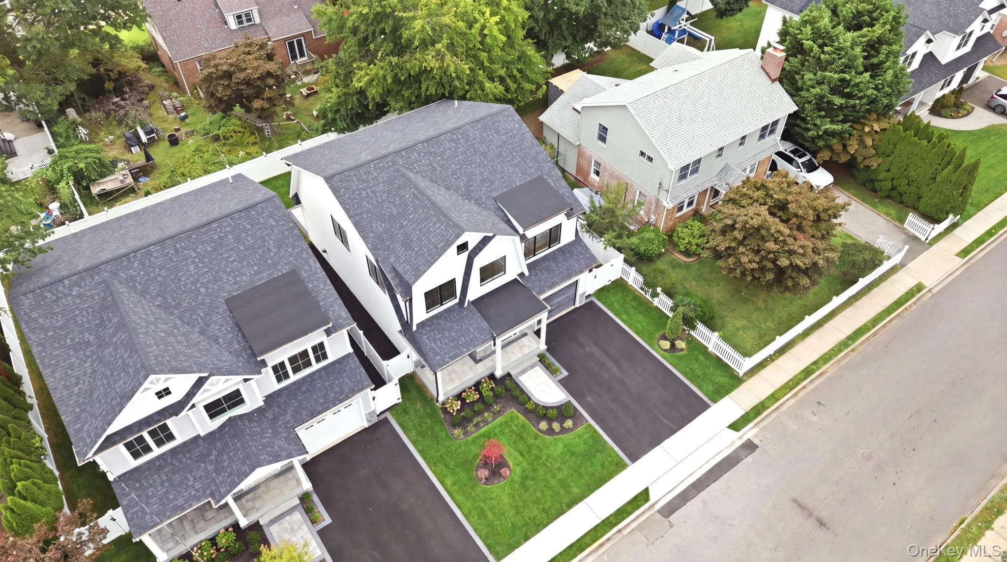 404 Langley Avenue, Hempstead, NY, 4 Bedrooms Bedrooms, 14 Rooms Rooms,3 BathroomsBathrooms,Residential,For Rent,Langley,0,1059543 404 Langley Avenue, Hempstead, NY, 4 Bedrooms Bedrooms, 14 Rooms Rooms,3 BathroomsBathrooms,Residential,For Rent,Langley,0,1059543