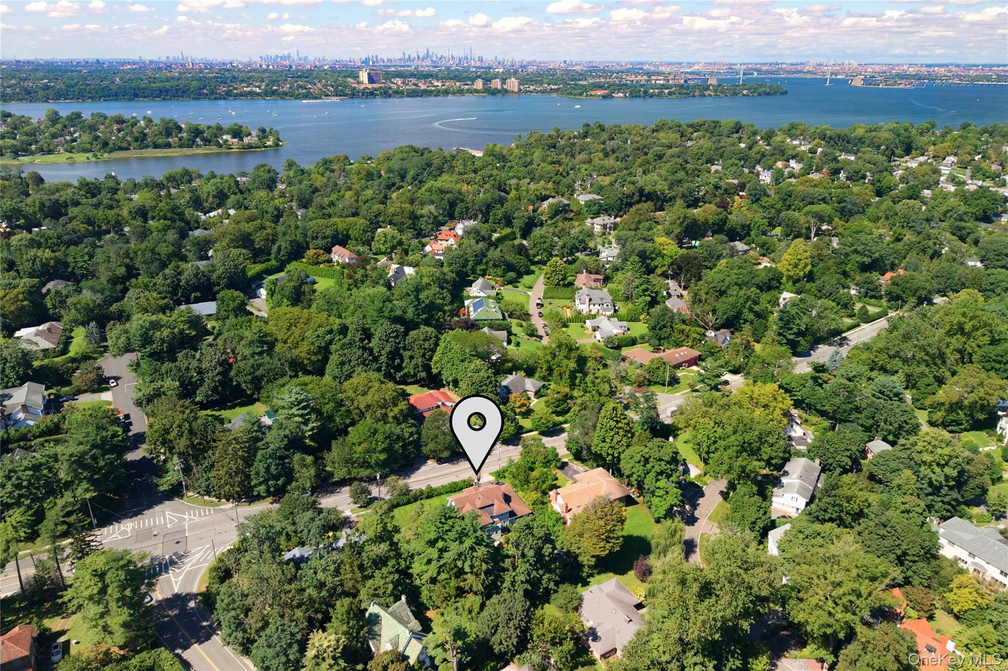 51 Bayview Avenue, North Hempstead, NY, 7 Bedrooms Bedrooms, 12 Rooms Rooms,5 BathroomsBathrooms,Residential,For Rent,Bayview,0,1059545 51 Bayview Avenue, North Hempstead, NY, 7 Bedrooms Bedrooms, 12 Rooms Rooms,5 BathroomsBathrooms,Residential,For Rent,Bayview,0,1059545