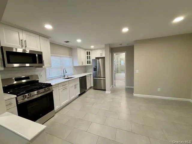 234 Garfield avenue, North Hempstead, NY, 2 Bedroom Bedrooms, 6 Room Rooms,1 BathroomBathrooms,Residential Lease,For Rent,Garfield avenue,0,1059546 234 Garfield avenue, North Hempstead, NY, 2 Bedroom Bedrooms, 6 Room Rooms,1 BathroomBathrooms,Residential Lease,For Rent,Garfield avenue,0,1059546