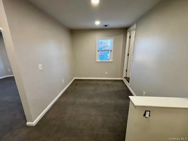 234 Garfield avenue, North Hempstead, NY, 2 Bedroom Bedrooms, 6 Room Rooms,1 BathroomBathrooms,Residential Lease,For Rent,Garfield avenue,0,1059546 234 Garfield avenue, North Hempstead, NY, 2 Bedroom Bedrooms, 6 Room Rooms,1 BathroomBathrooms,Residential Lease,For Rent,Garfield avenue,0,1059546