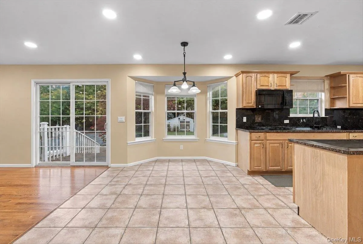 47 Stratler Drive, Brookhaven, NY, 5 Bedrooms Bedrooms, 9 Rooms Rooms,3 BathroomsBathrooms,Residential,For Rent,Stratler,0,1059549 47 Stratler Drive, Brookhaven, NY, 5 Bedrooms Bedrooms, 9 Rooms Rooms,3 BathroomsBathrooms,Residential,For Rent,Stratler,0,1059549