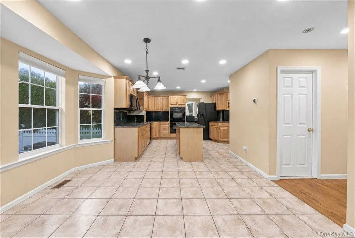 47 Stratler Drive, Brookhaven, NY, 5 Bedrooms Bedrooms, 9 Rooms Rooms,3 BathroomsBathrooms,Residential,For Rent,Stratler,0,1059549 47 Stratler Drive, Brookhaven, NY, 5 Bedrooms Bedrooms, 9 Rooms Rooms,3 BathroomsBathrooms,Residential,For Rent,Stratler,0,1059549