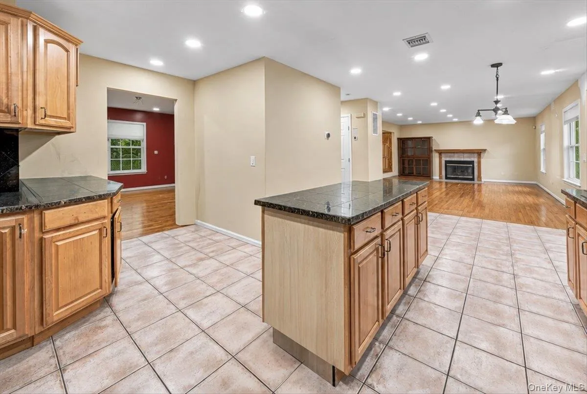 47 Stratler Drive, Brookhaven, NY, 5 Bedrooms Bedrooms, 9 Rooms Rooms,3 BathroomsBathrooms,Residential,For Rent,Stratler,0,1059549 47 Stratler Drive, Brookhaven, NY, 5 Bedrooms Bedrooms, 9 Rooms Rooms,3 BathroomsBathrooms,Residential,For Rent,Stratler,0,1059549