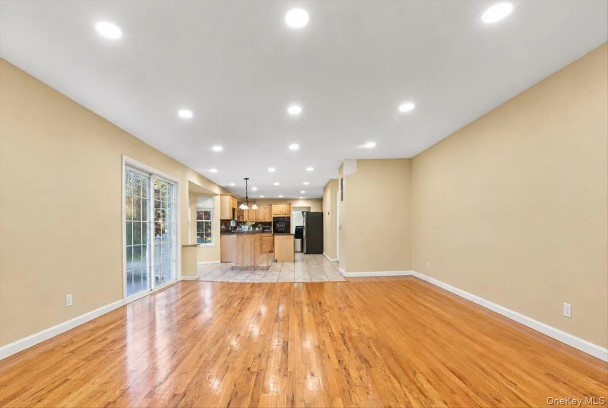47 Stratler Drive, Brookhaven, NY, 5 Bedrooms Bedrooms, 9 Rooms Rooms,3 BathroomsBathrooms,Residential,For Rent,Stratler,0,1059549 47 Stratler Drive, Brookhaven, NY, 5 Bedrooms Bedrooms, 9 Rooms Rooms,3 BathroomsBathrooms,Residential,For Rent,Stratler,0,1059549