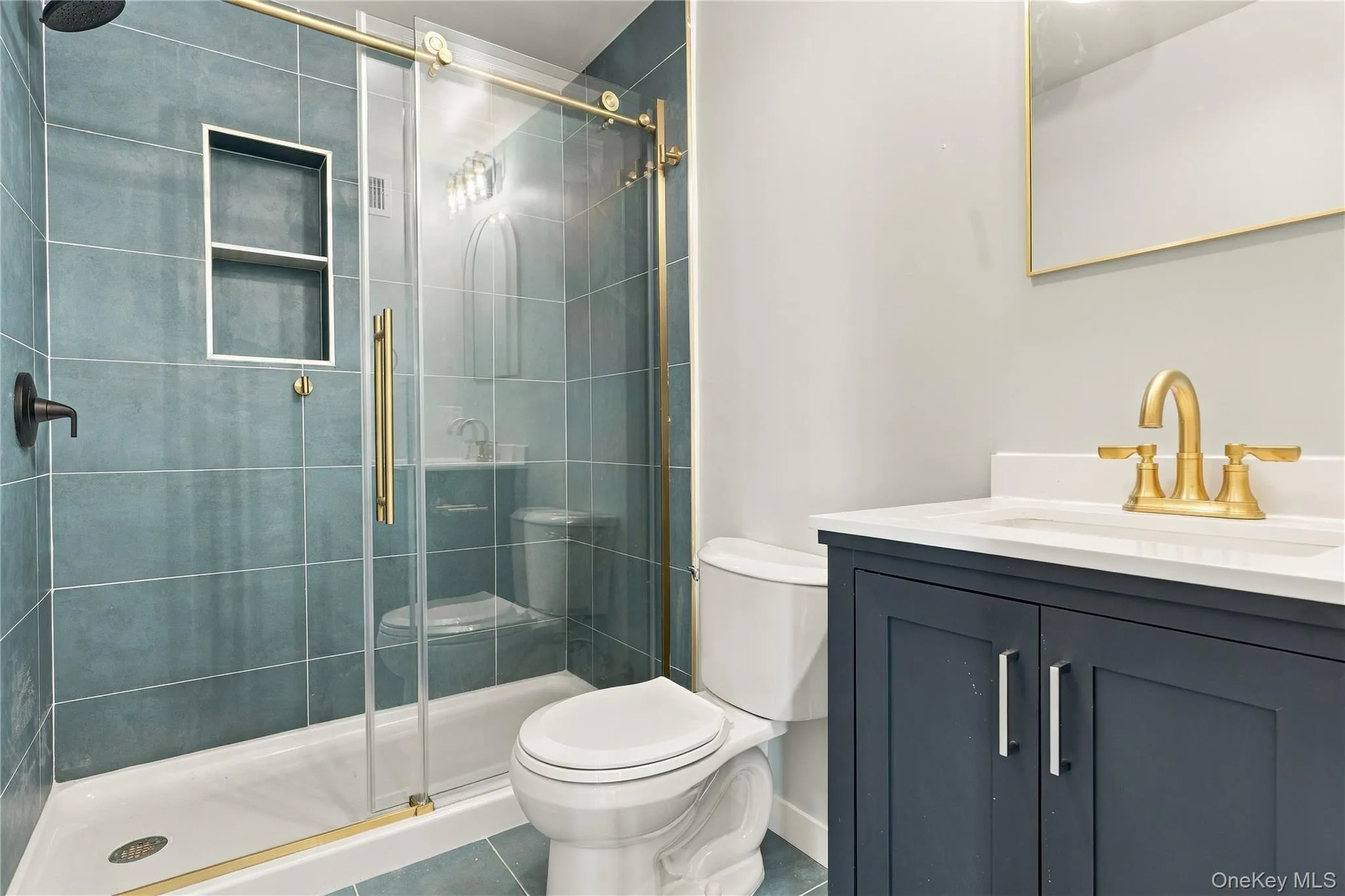 Full Bath Full Bath