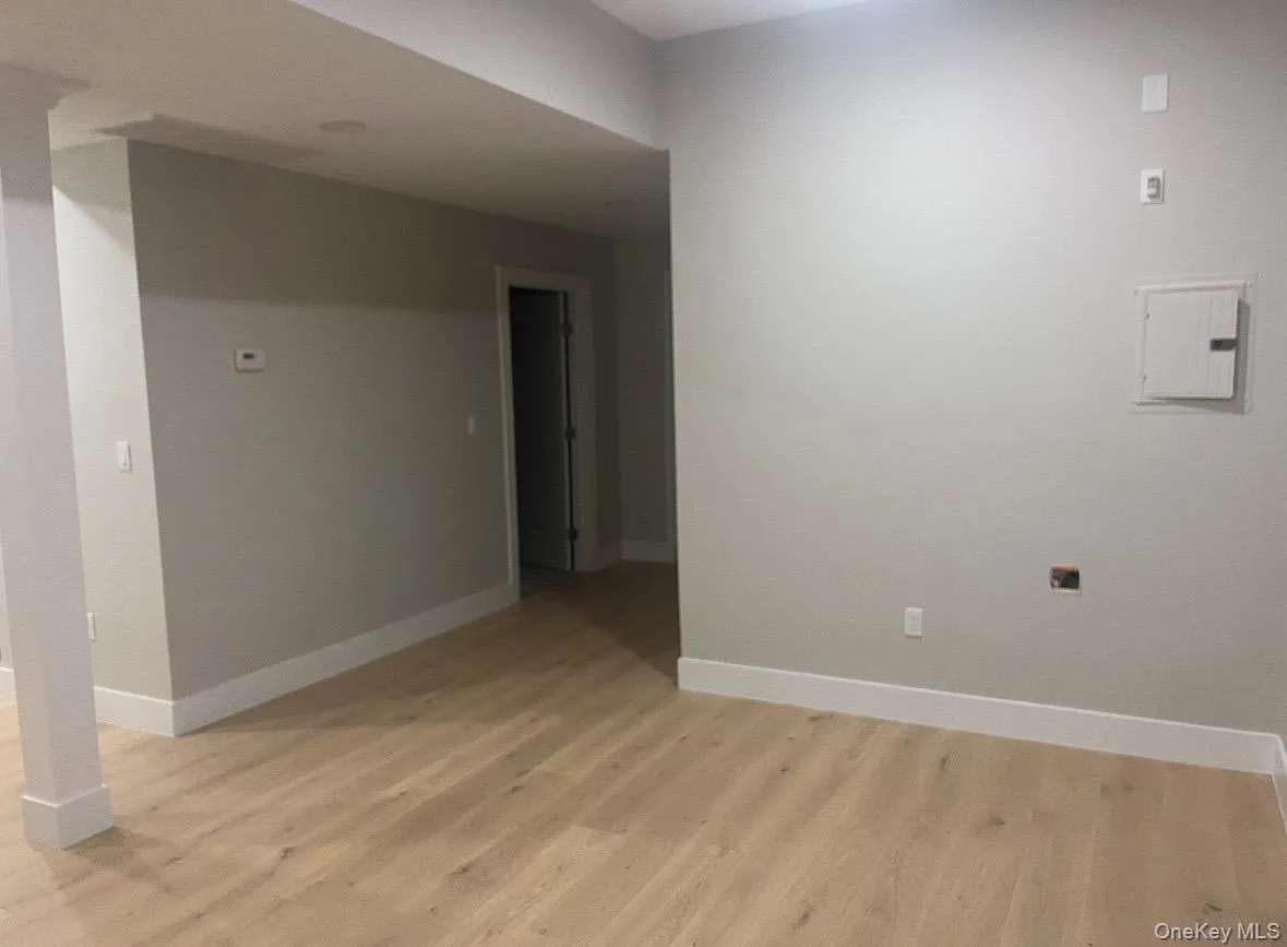 111 Roosevelt Avenue, North Hempstead, NY, 1 Bedroom Bedrooms, 3 Room Rooms,1 BathroomBathrooms,Residential Lease,For Rent,Roosevelt,0,1059554 111 Roosevelt Avenue, North Hempstead, NY, 1 Bedroom Bedrooms, 3 Room Rooms,1 BathroomBathrooms,Residential Lease,For Rent,Roosevelt,0,1059554