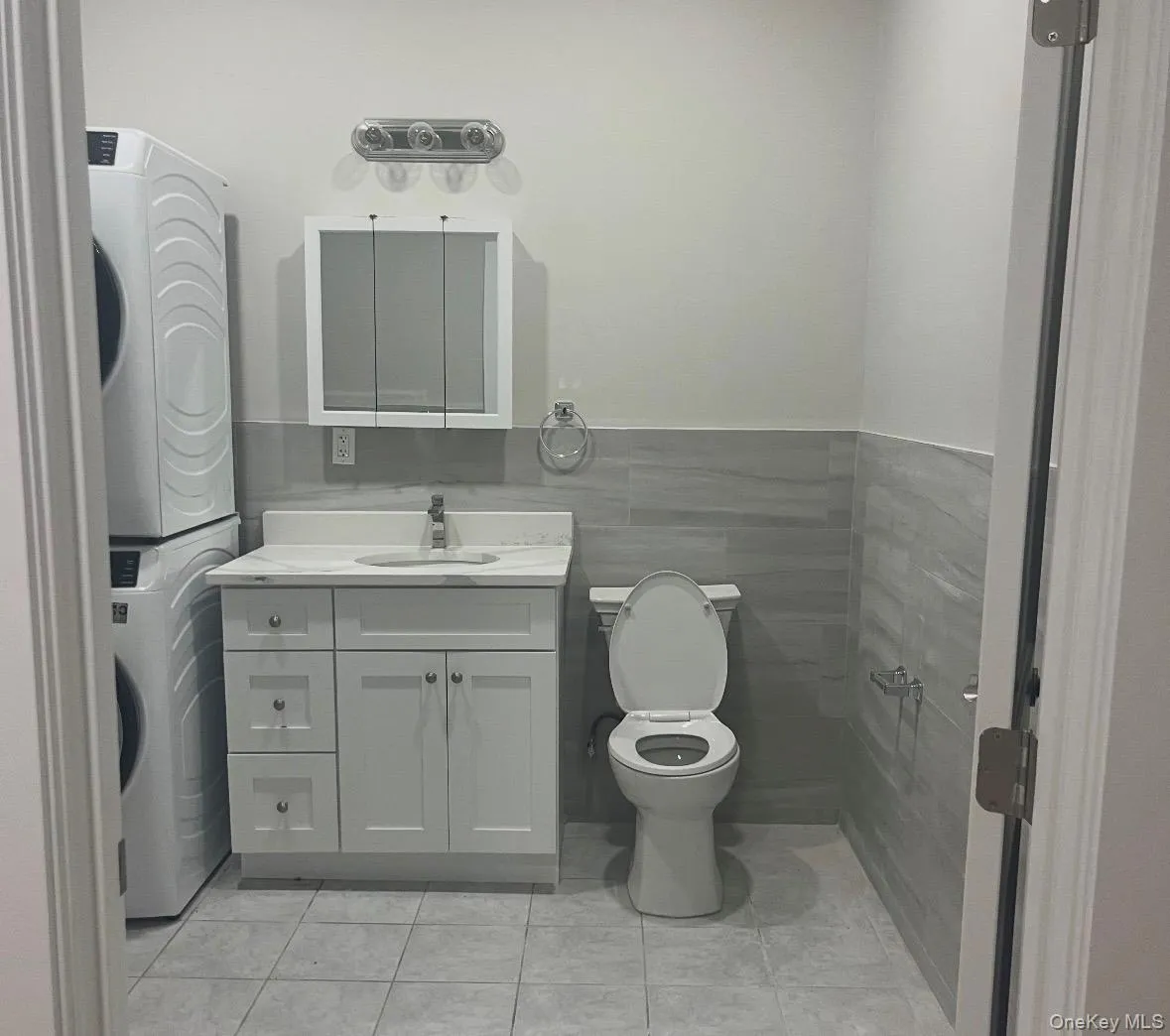 111 Roosevelt Avenue, North Hempstead, NY, 1 Bedroom Bedrooms, 3 Room Rooms,1 BathroomBathrooms,Residential Lease,For Rent,Roosevelt,0,1059554 111 Roosevelt Avenue, North Hempstead, NY, 1 Bedroom Bedrooms, 3 Room Rooms,1 BathroomBathrooms,Residential Lease,For Rent,Roosevelt,0,1059554