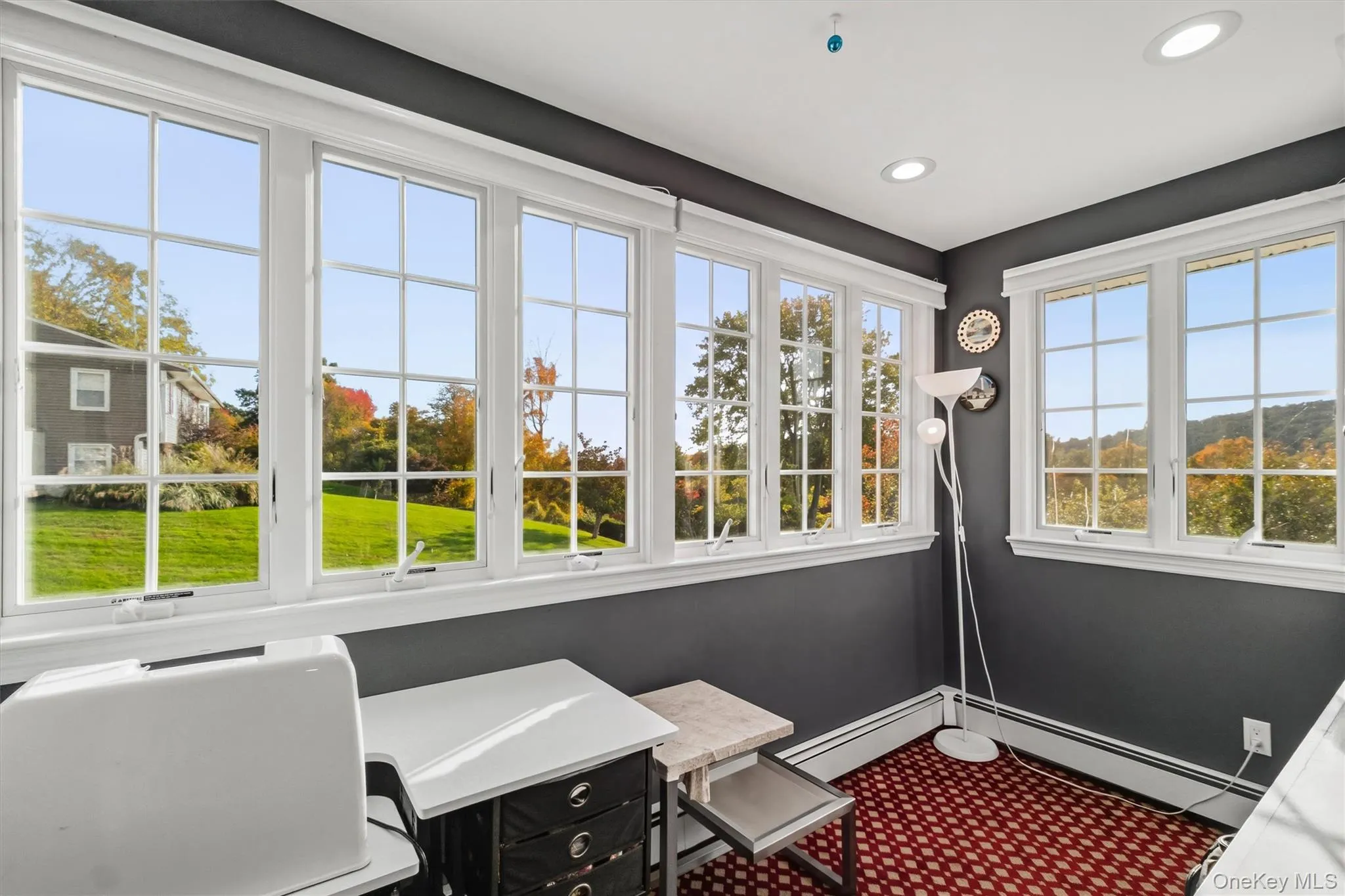 Great place to work, hobbies, read/unwind. Great place to work, hobbies, read/unwind.