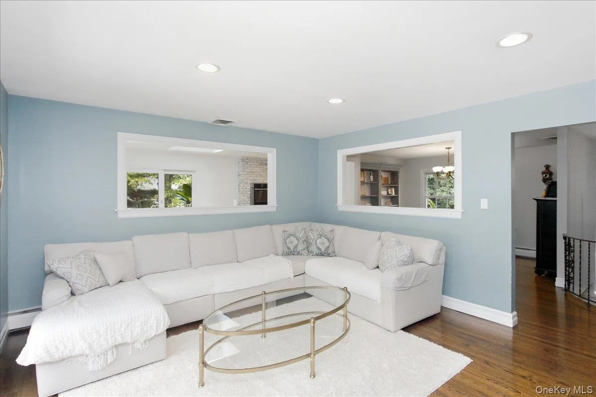 20 Beaumont Drive, Huntington, NY, 5 Bedrooms Bedrooms, 10 Rooms Rooms,3 BathroomsBathrooms,Residential,For Rent,Beaumont,0,1059572 20 Beaumont Drive, Huntington, NY, 5 Bedrooms Bedrooms, 10 Rooms Rooms,3 BathroomsBathrooms,Residential,For Rent,Beaumont,0,1059572