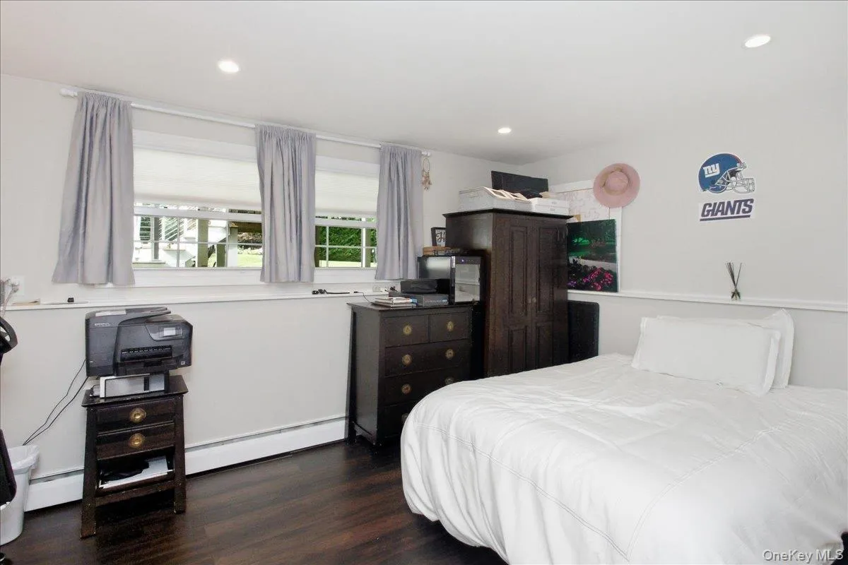 20 Beaumont Drive, Huntington, NY, 5 Bedrooms Bedrooms, 10 Rooms Rooms,3 BathroomsBathrooms,Residential,For Rent,Beaumont,0,1059572 20 Beaumont Drive, Huntington, NY, 5 Bedrooms Bedrooms, 10 Rooms Rooms,3 BathroomsBathrooms,Residential,For Rent,Beaumont,0,1059572