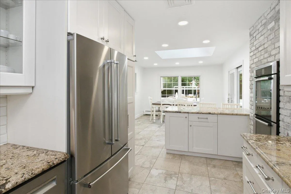 20 Beaumont Drive, Huntington, NY, 5 Bedrooms Bedrooms, 10 Rooms Rooms,3 BathroomsBathrooms,Residential,For Rent,Beaumont,0,1059572 20 Beaumont Drive, Huntington, NY, 5 Bedrooms Bedrooms, 10 Rooms Rooms,3 BathroomsBathrooms,Residential,For Rent,Beaumont,0,1059572
